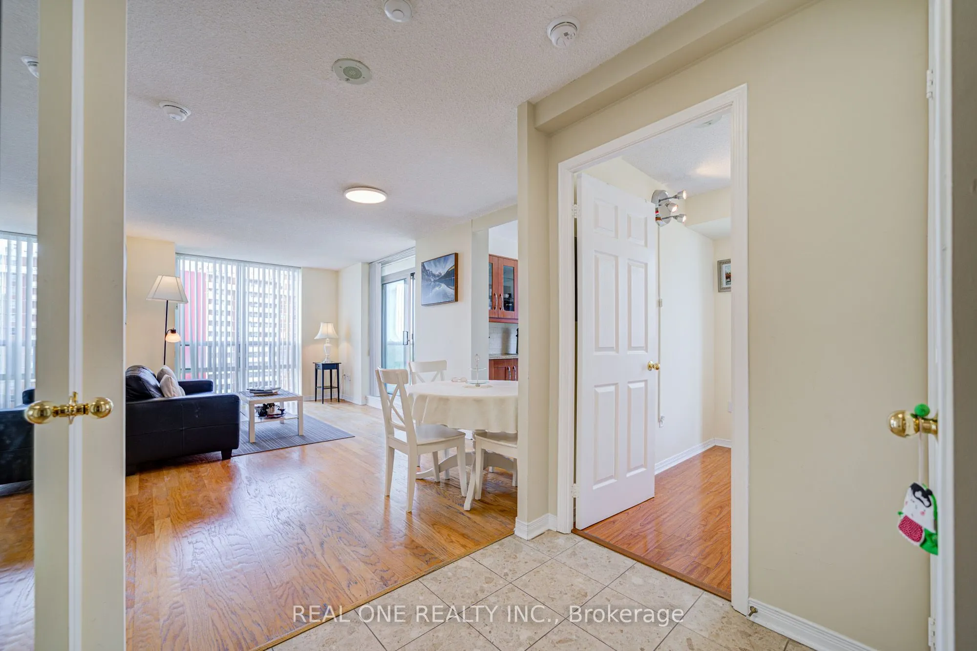 15 Michael Power Place, #1507
