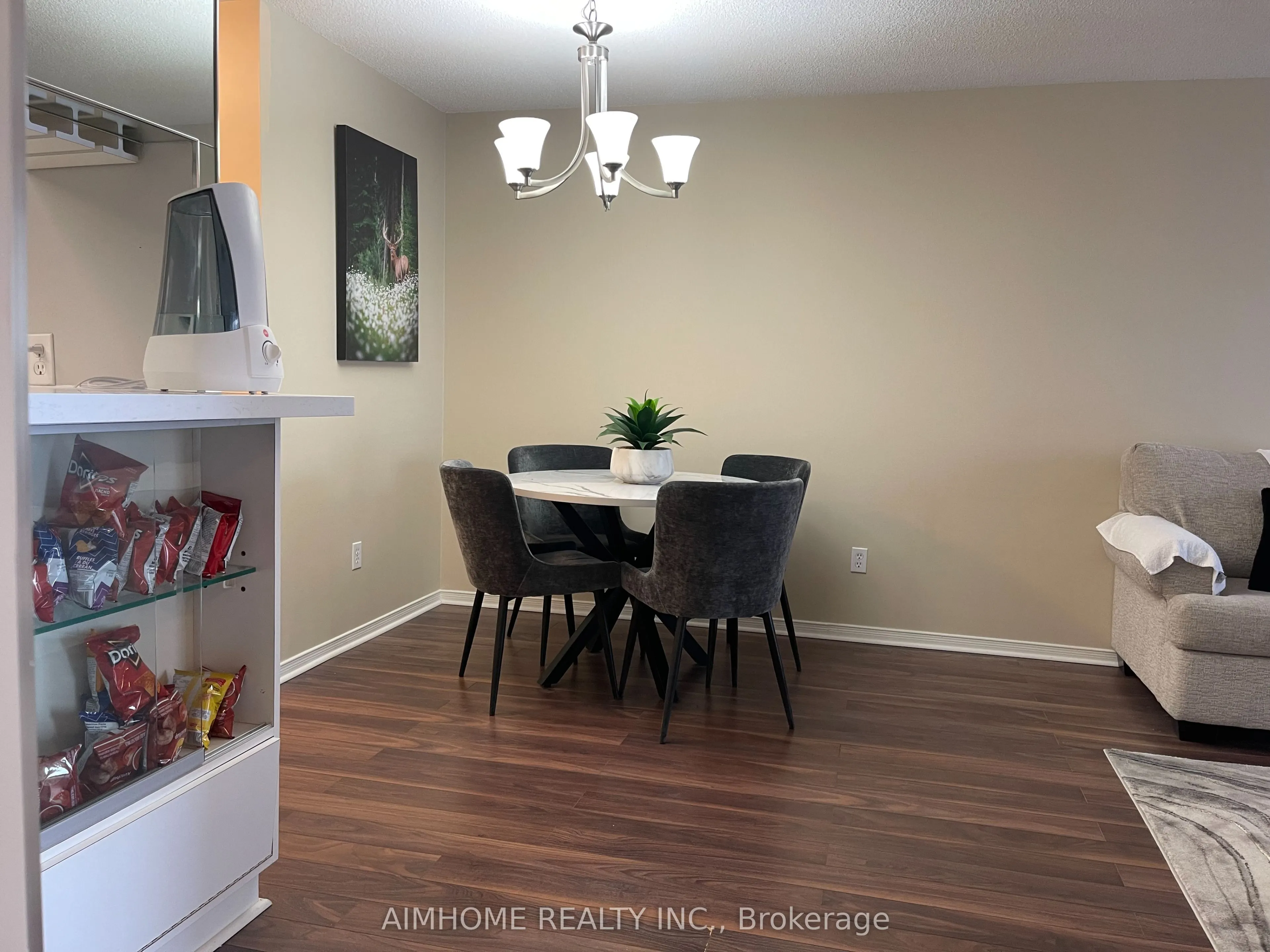 75 King Street E, #1104