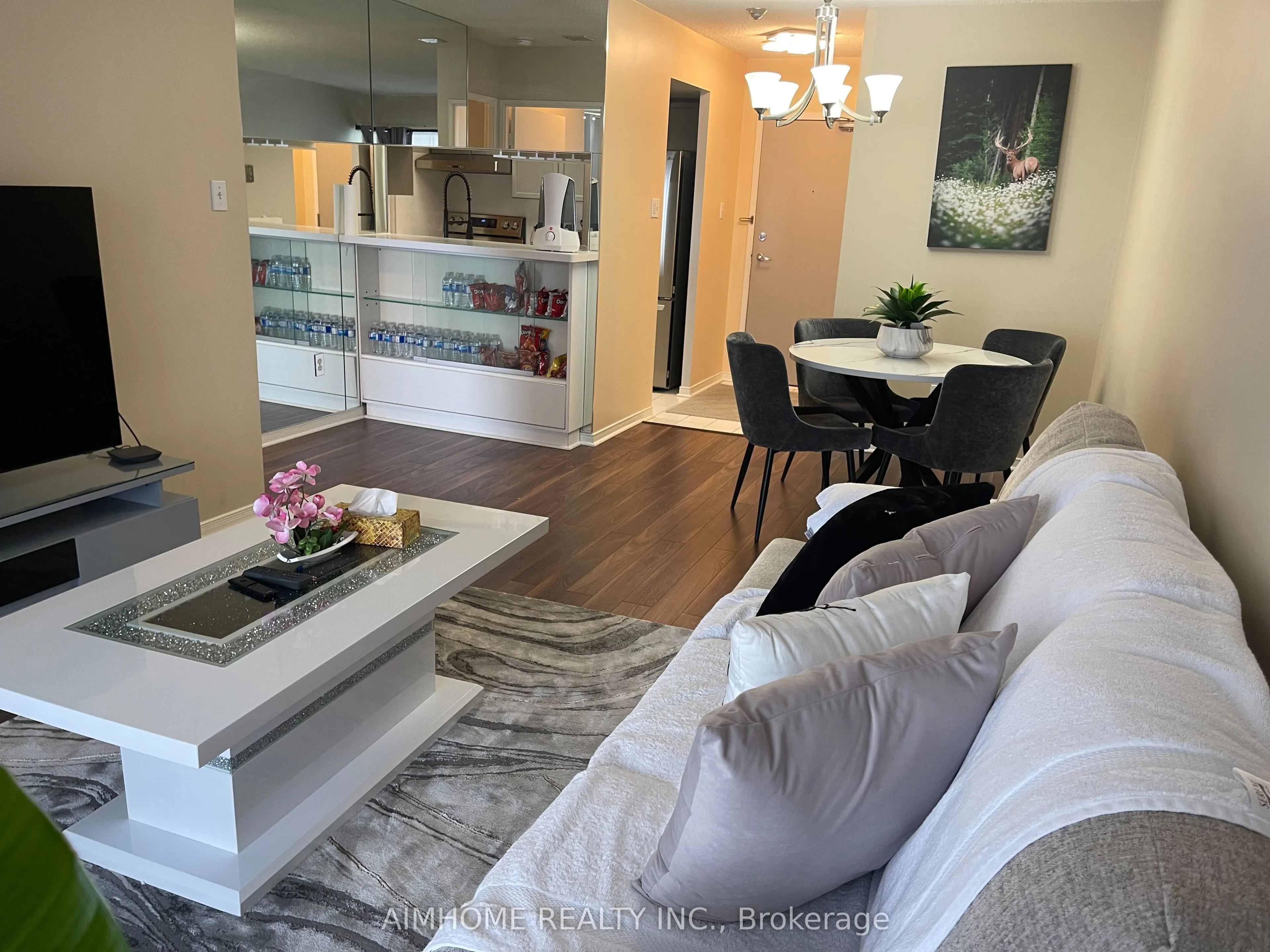 75 King Street E, #1104