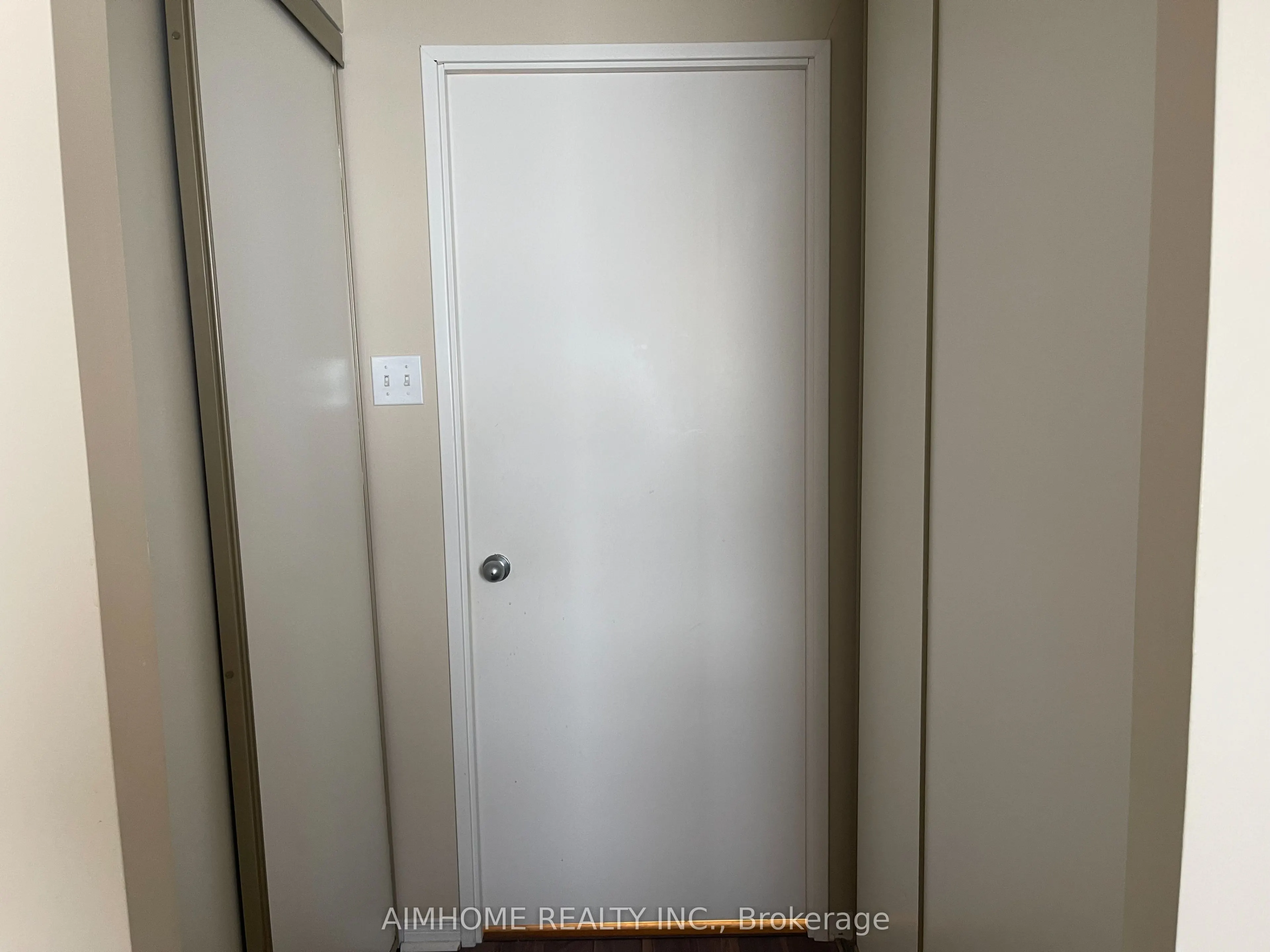 75 King Street E, #1104