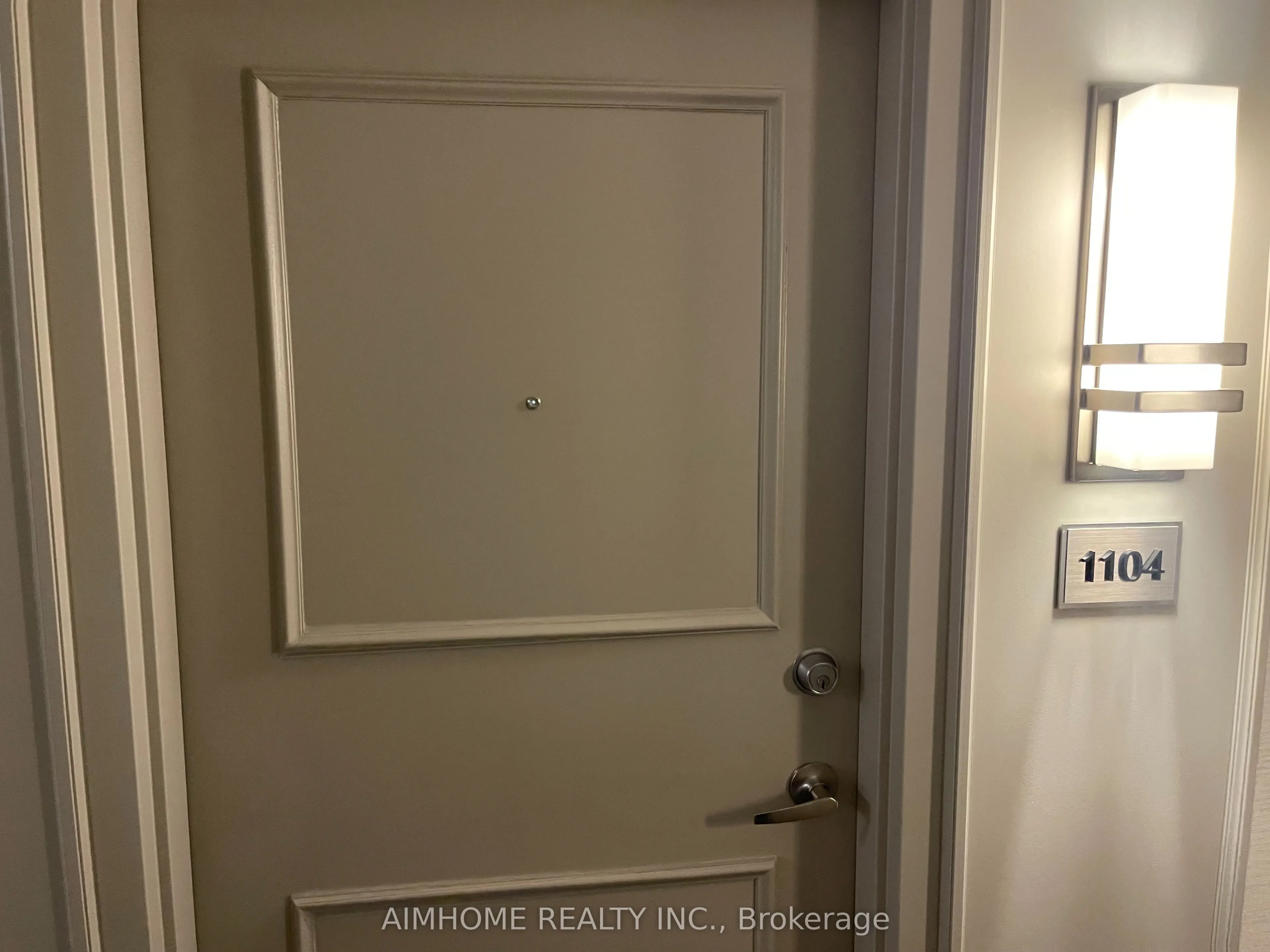 75 King Street E, #1104