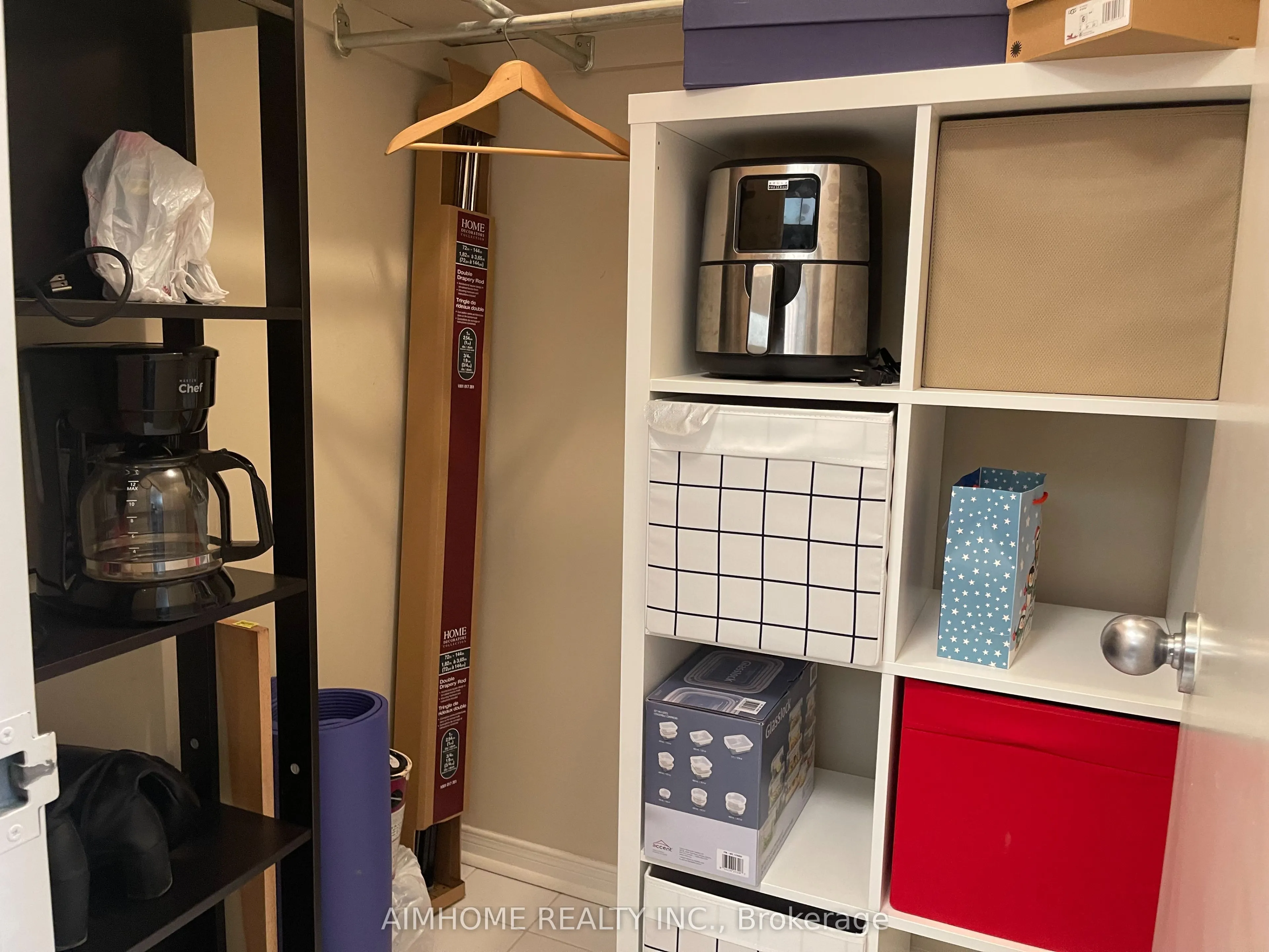 75 King Street E, #1104