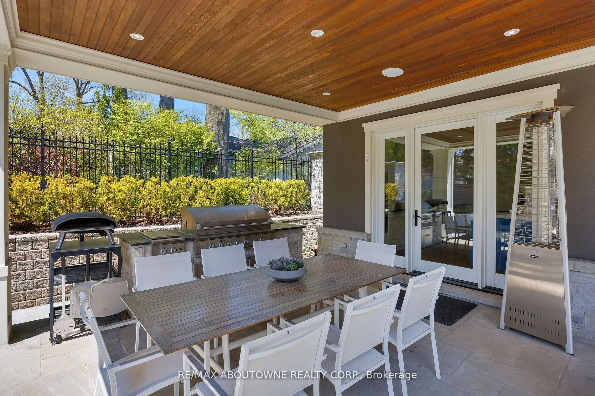 64 Brentwood Road