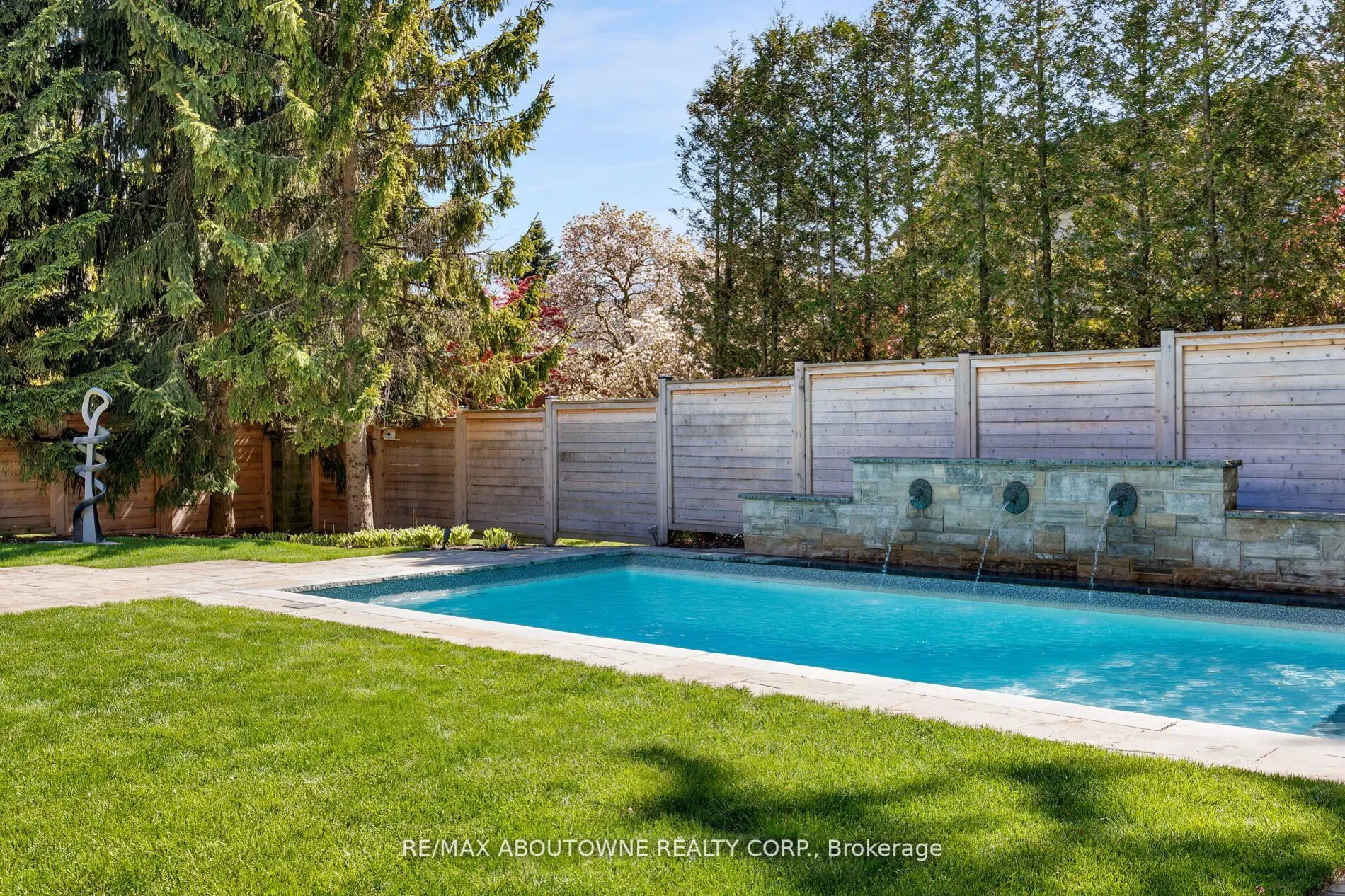 64 Brentwood Road