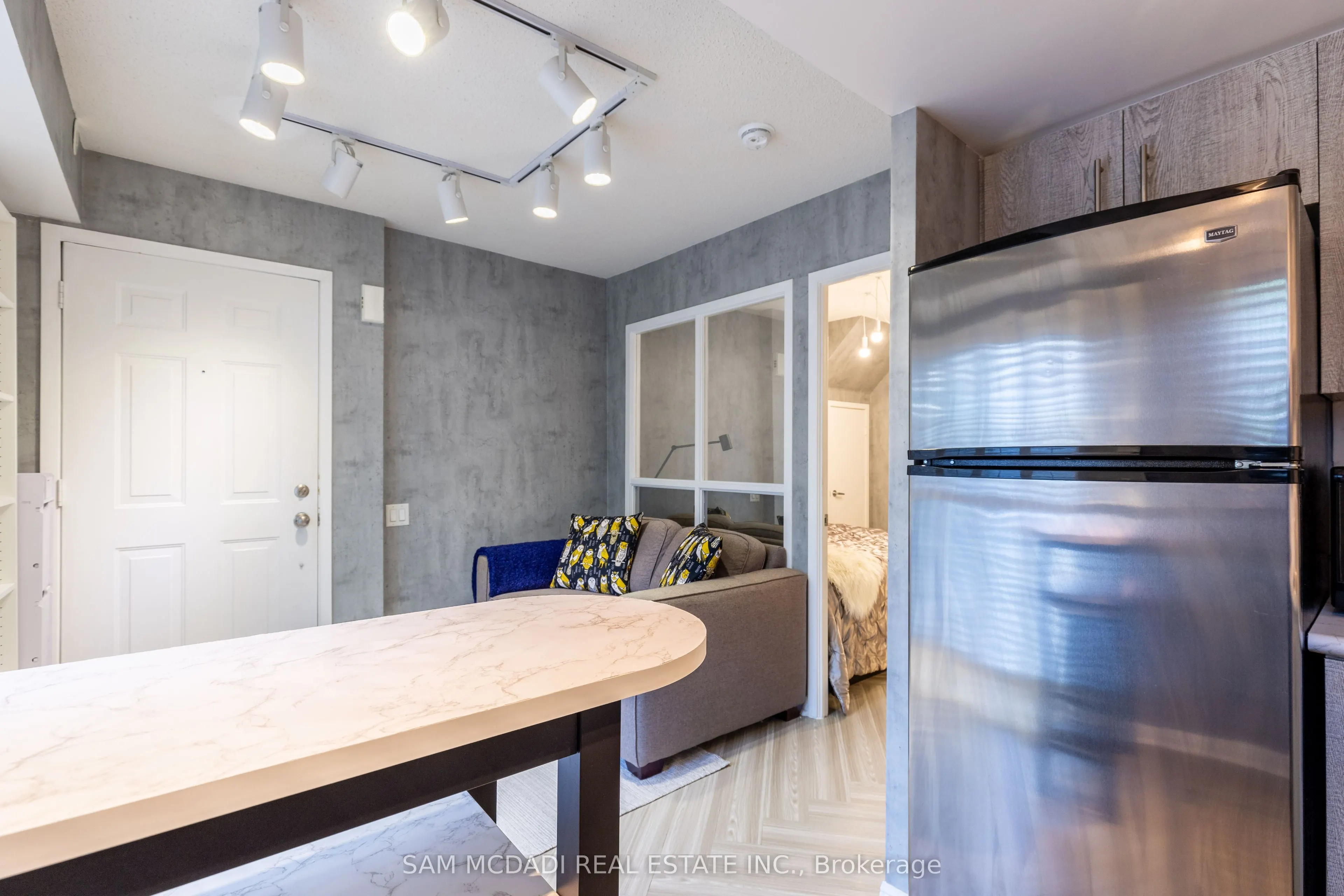 9 Windermere Avenue, #85