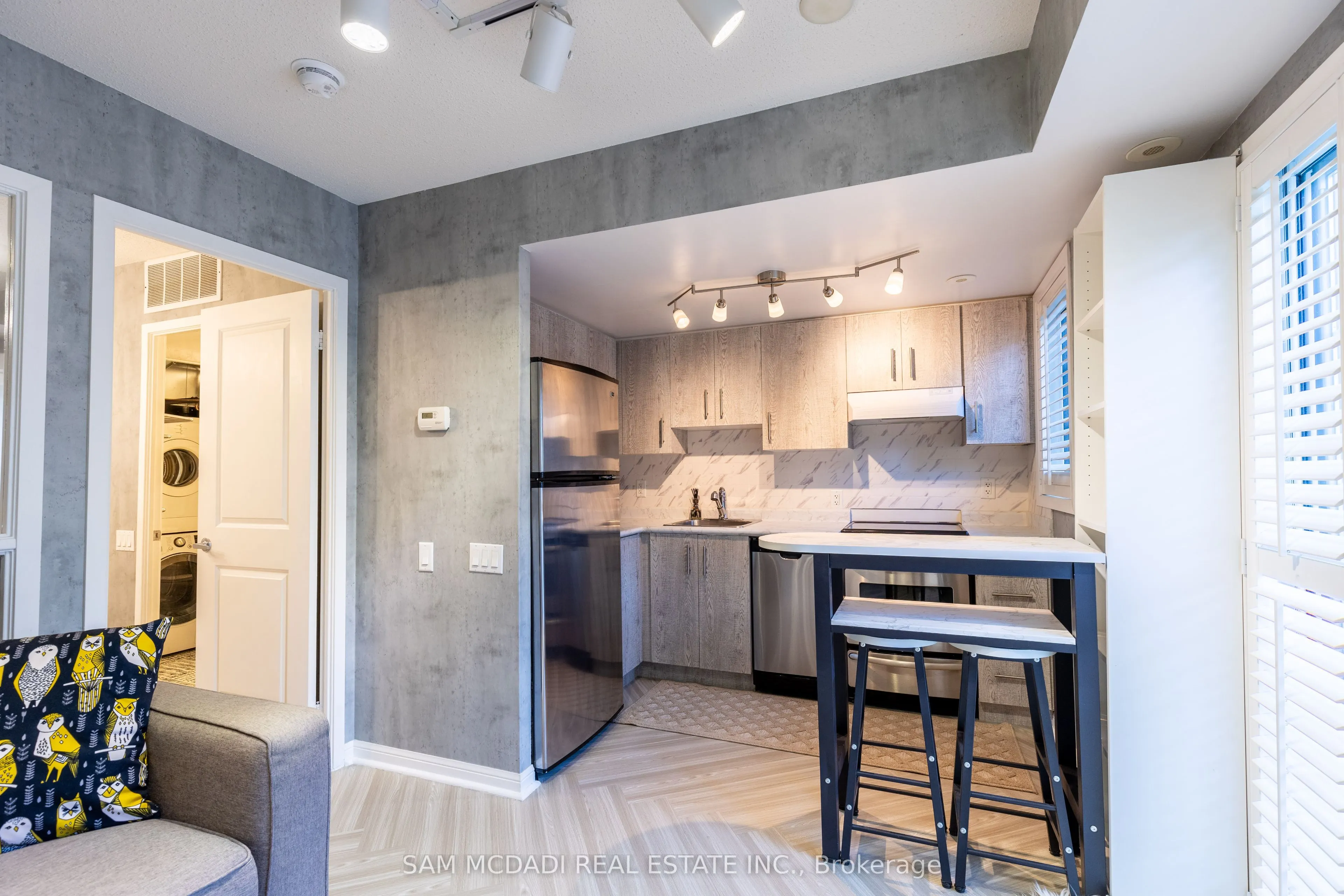 9 Windermere Avenue, #85