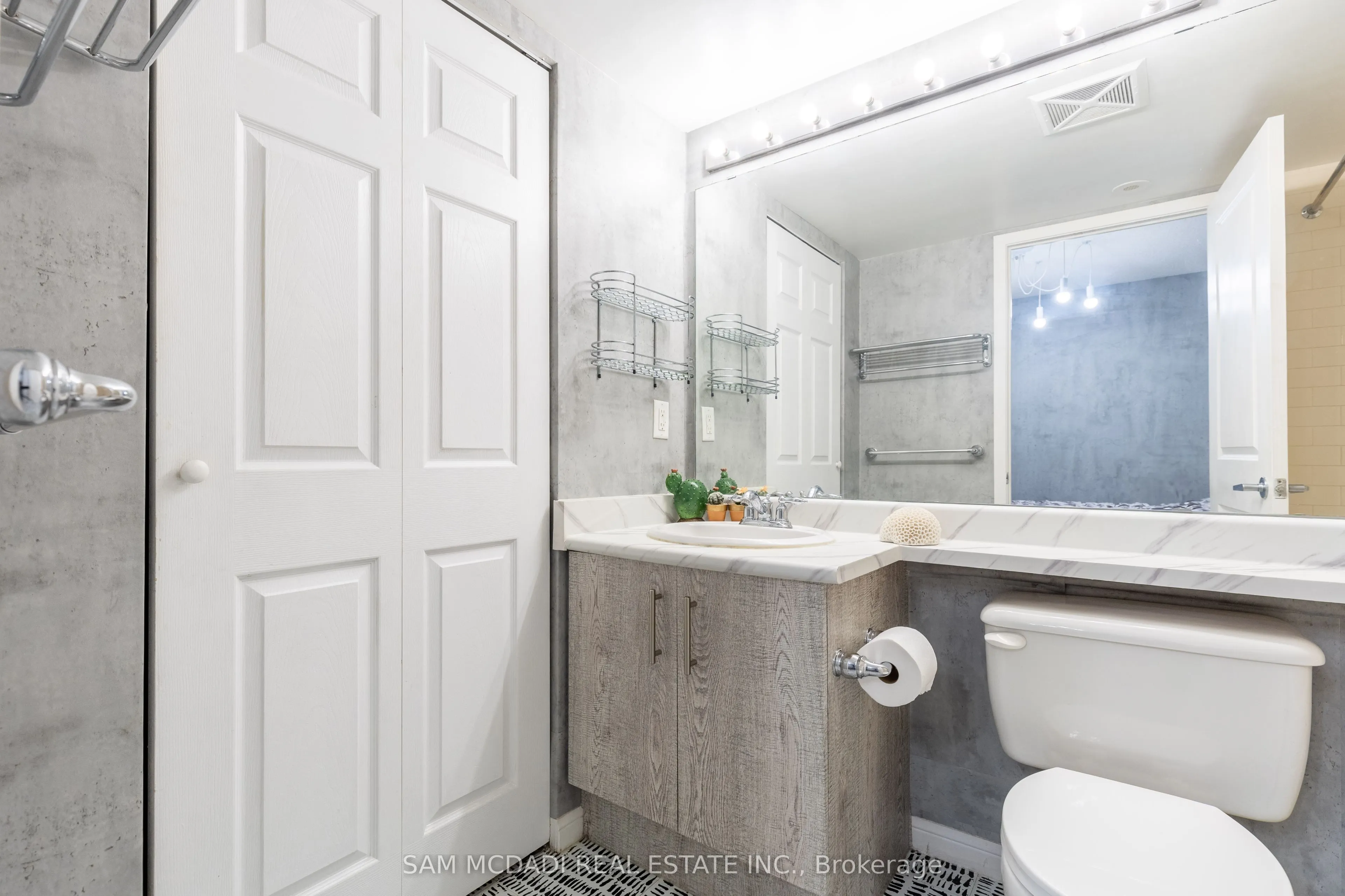 9 Windermere Avenue, #85