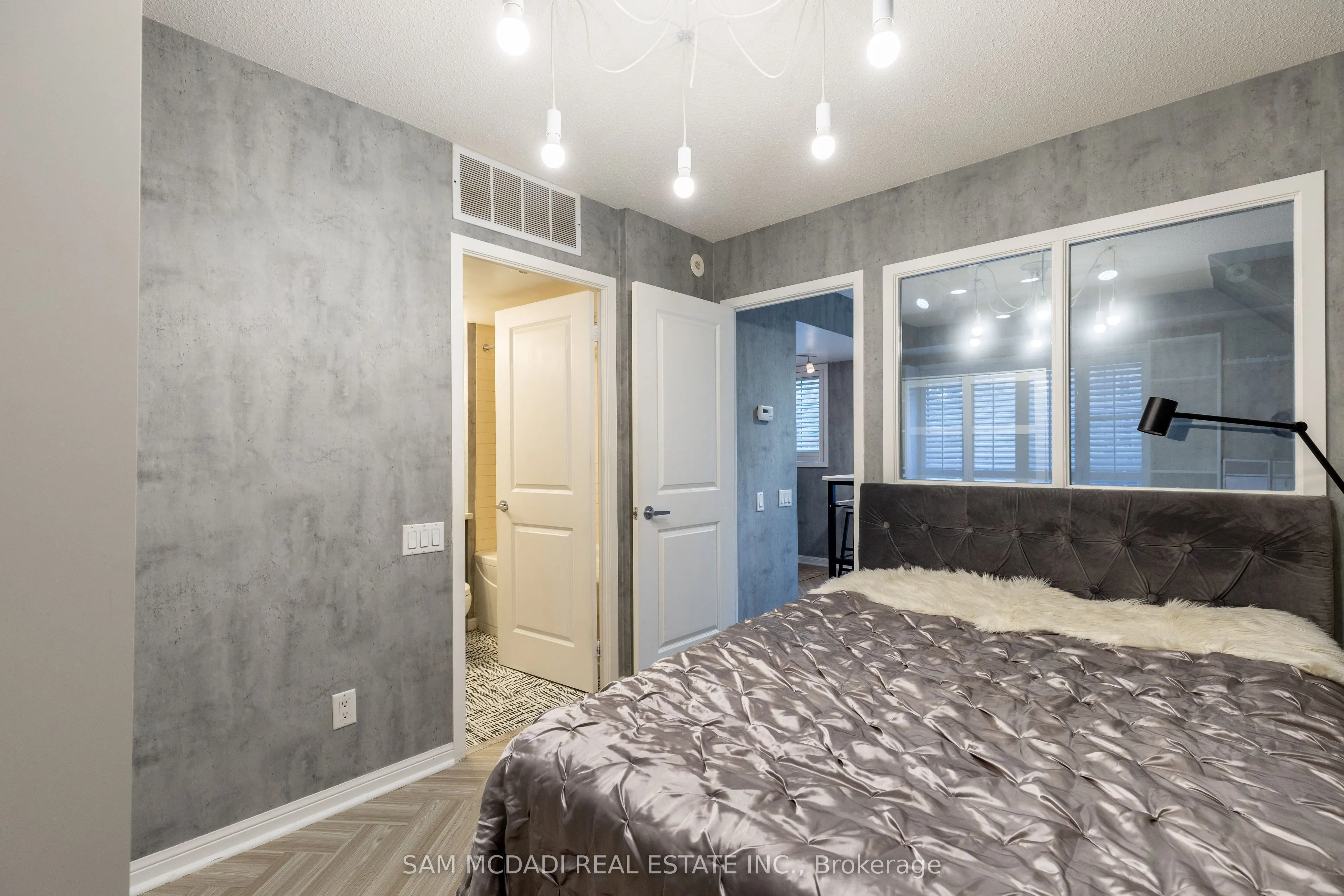 9 Windermere Avenue, #85