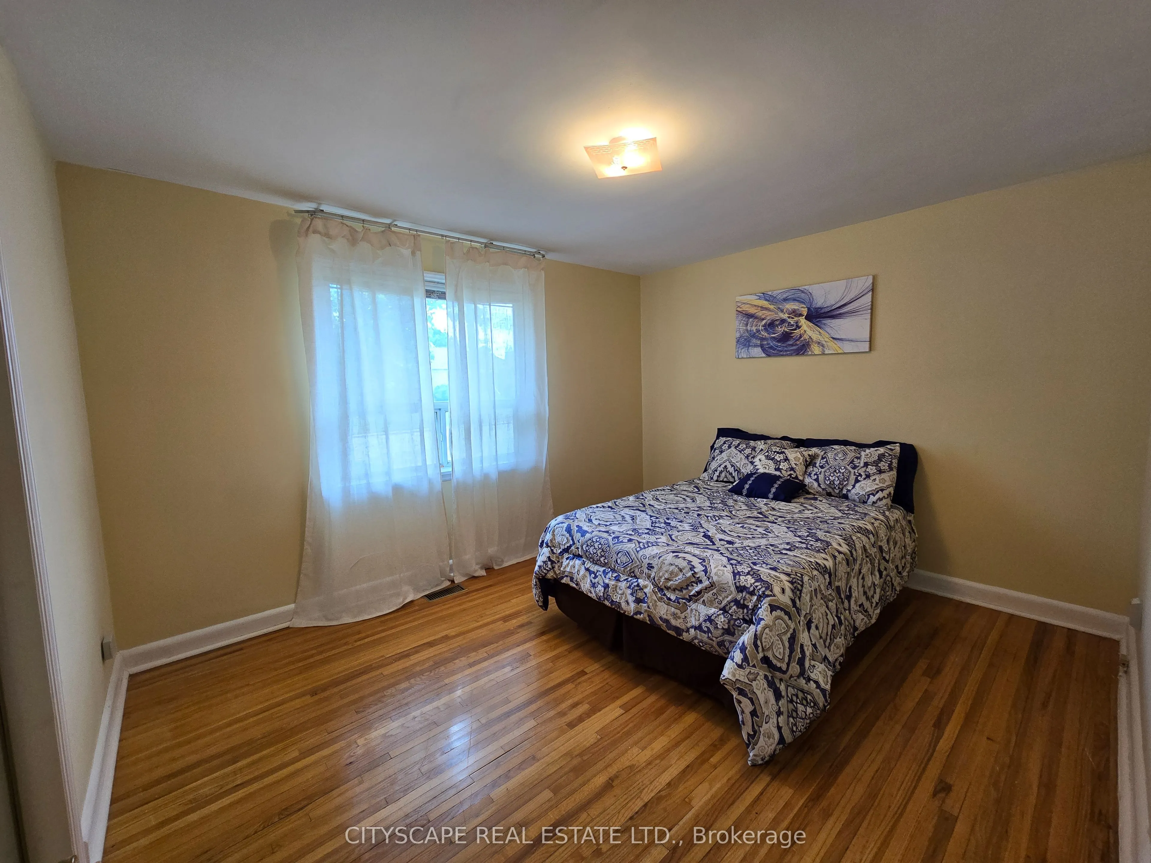 1 Letchworth Crescent