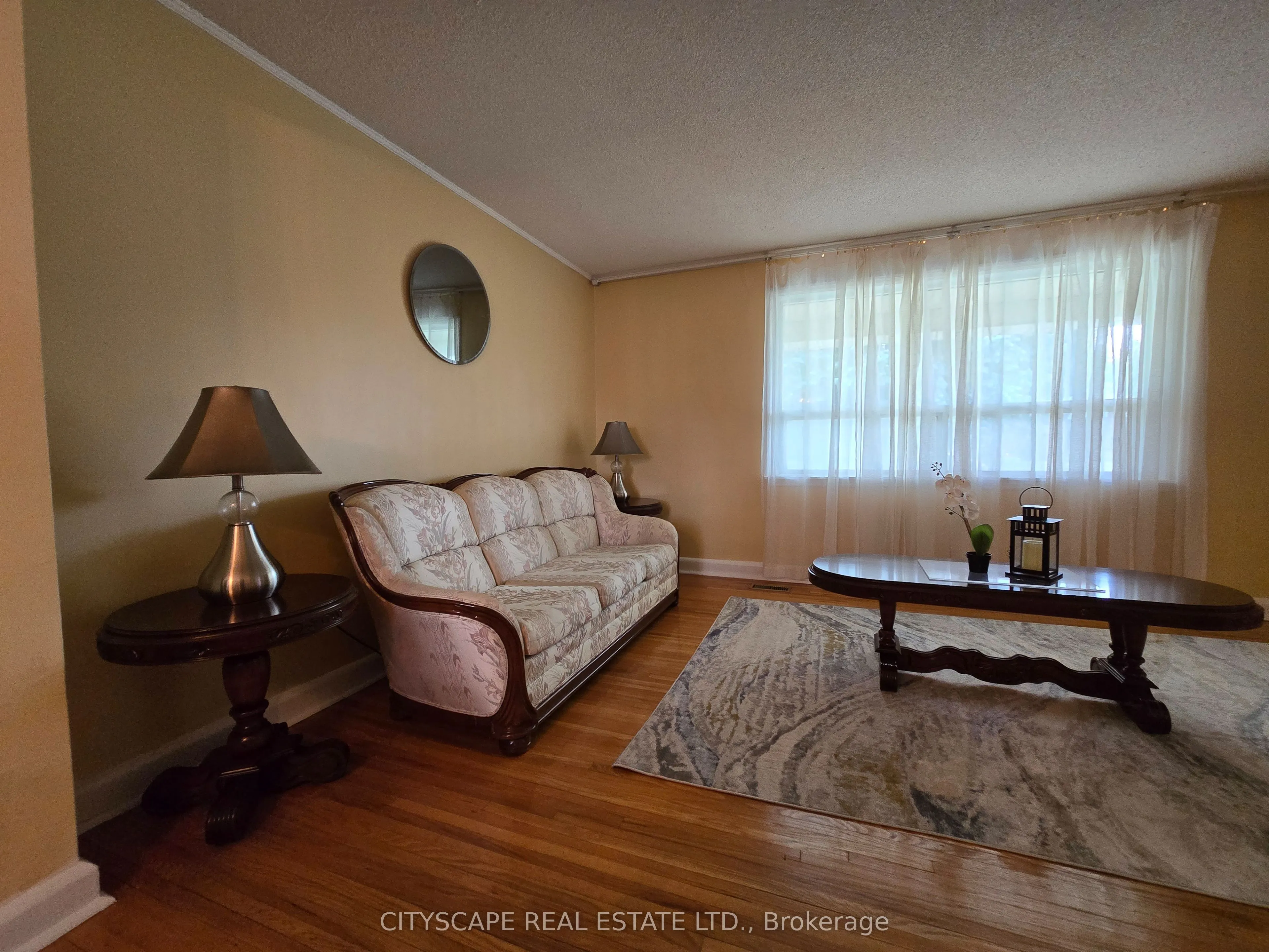 1 Letchworth Crescent