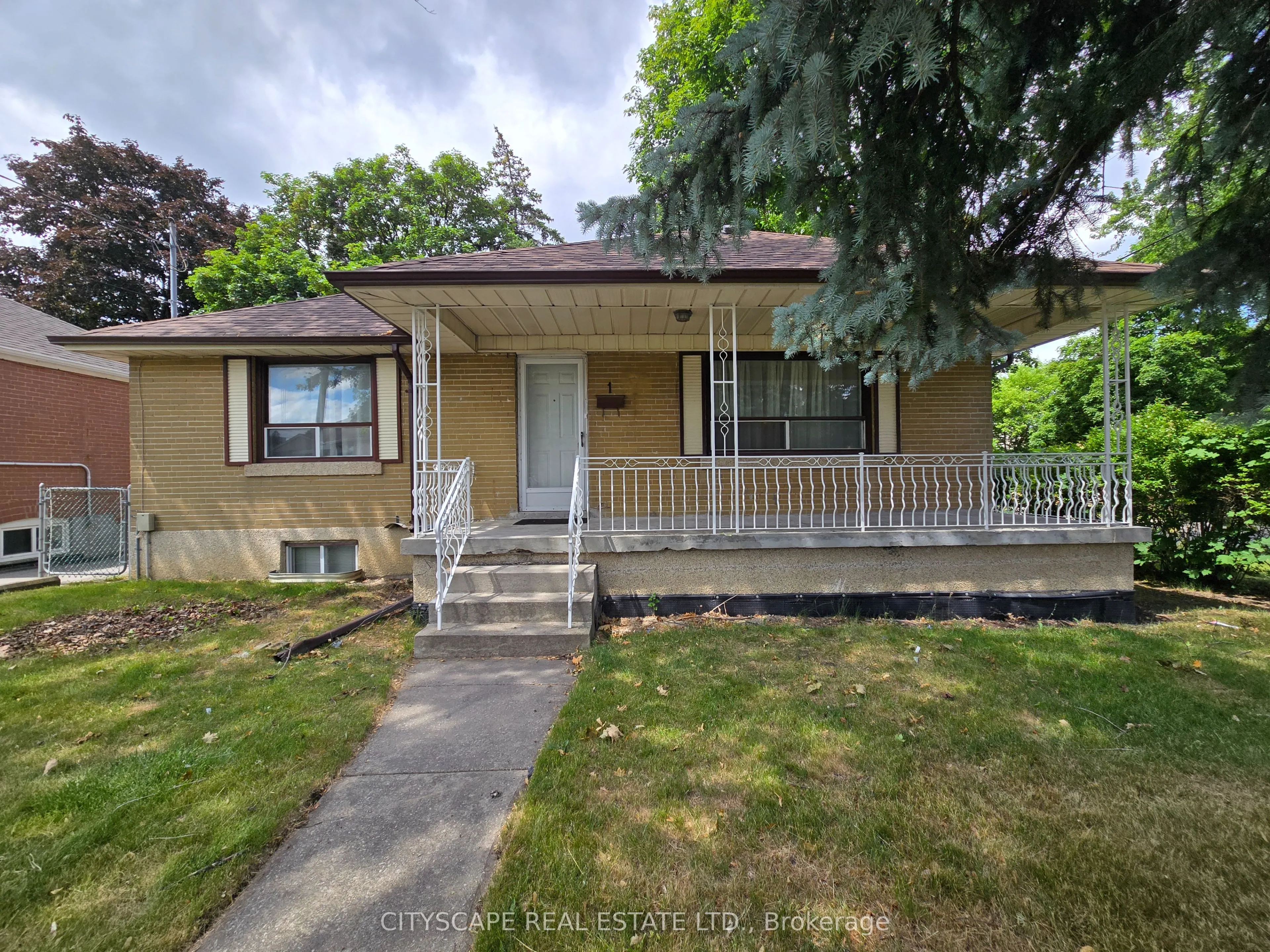 1 Letchworth Crescent