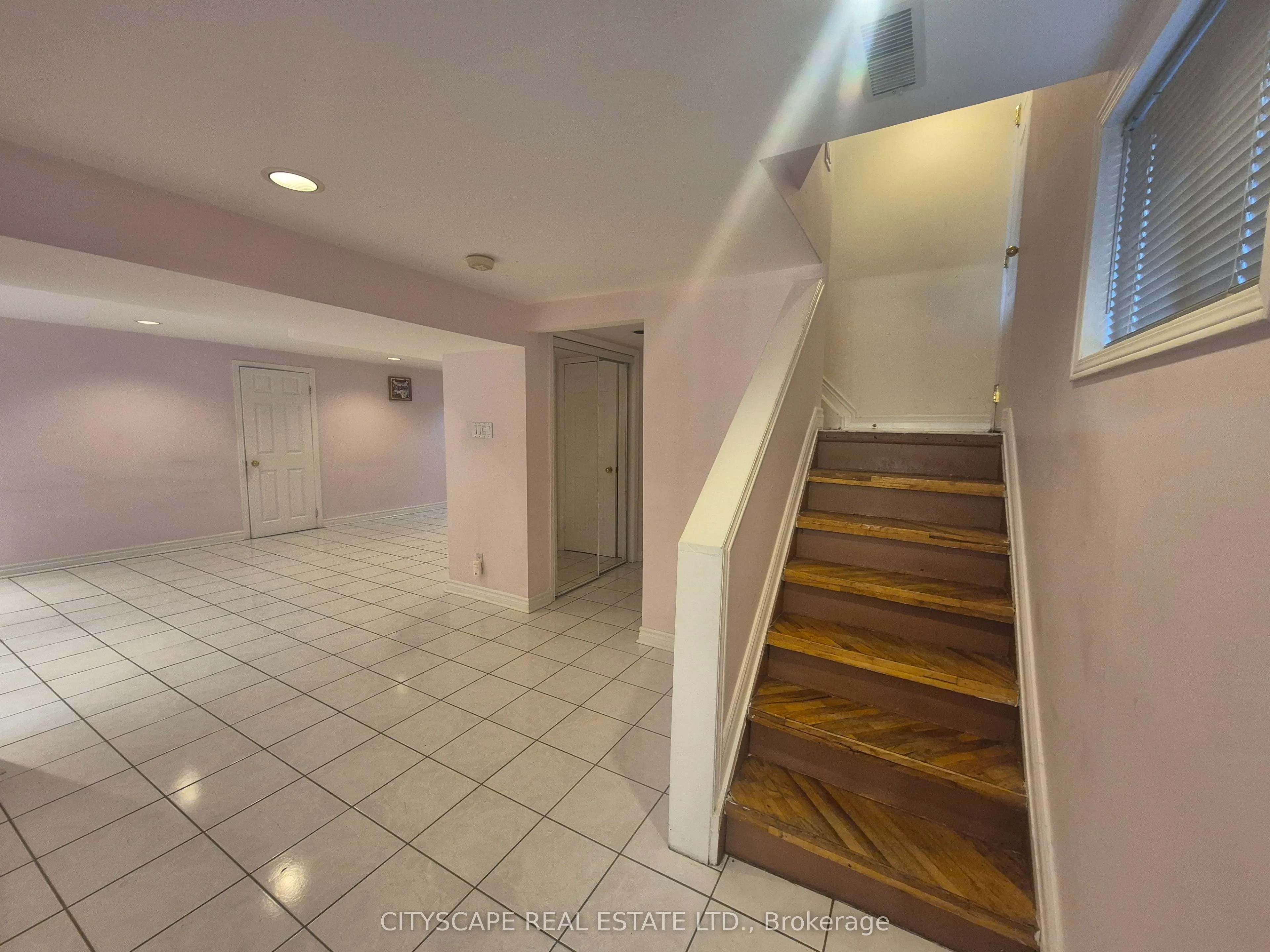1 Letchworth Crescent