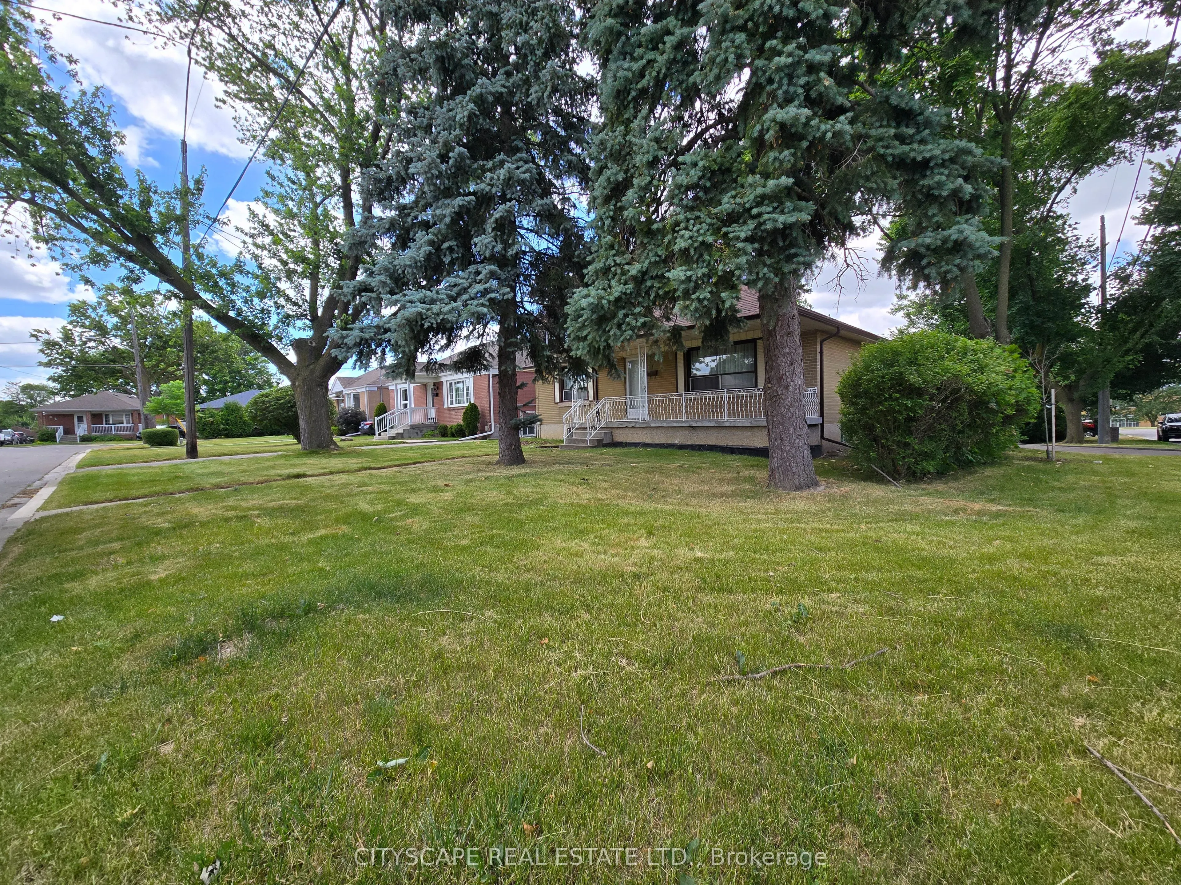 1 Letchworth Crescent