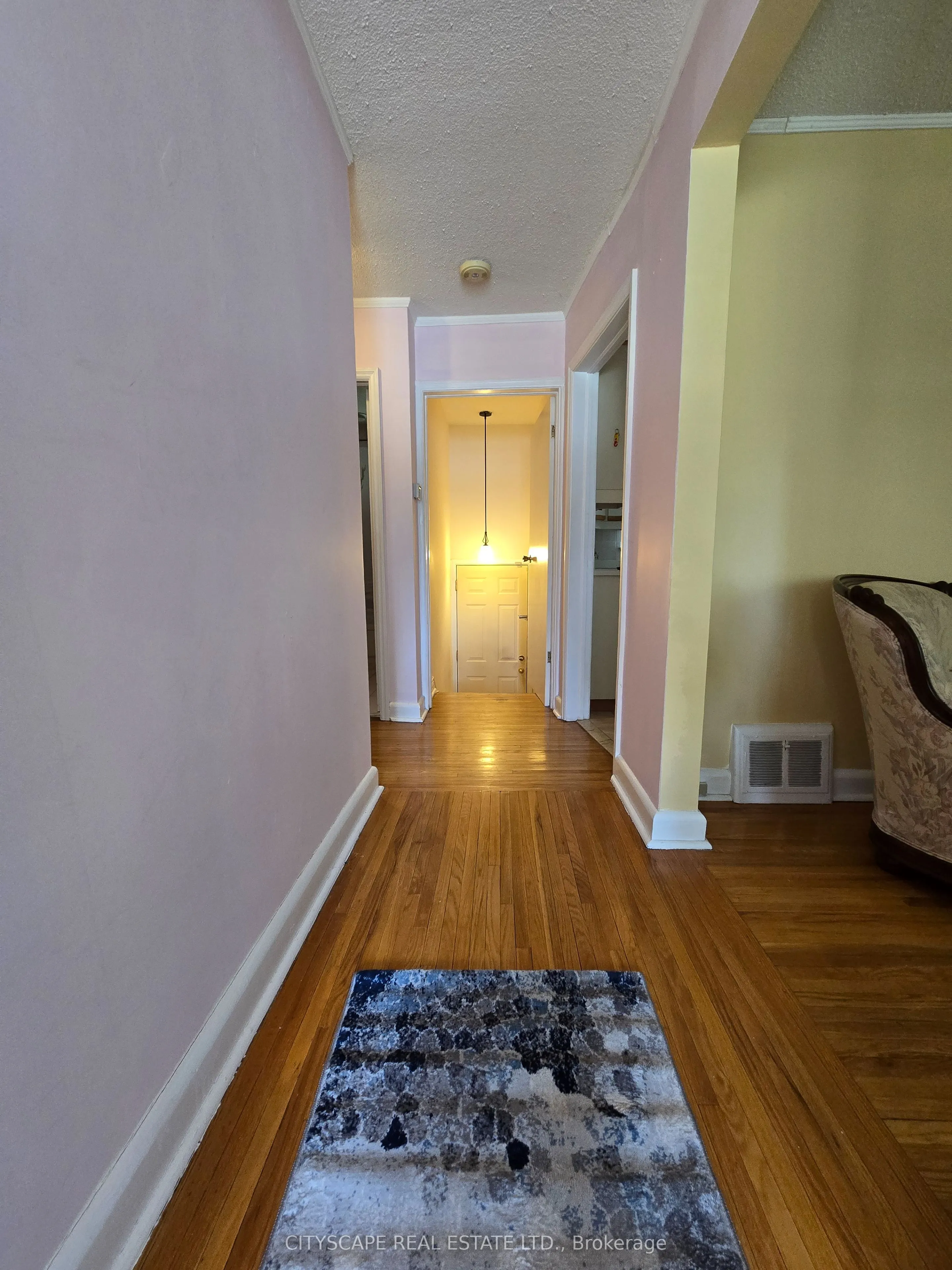 1 Letchworth Crescent