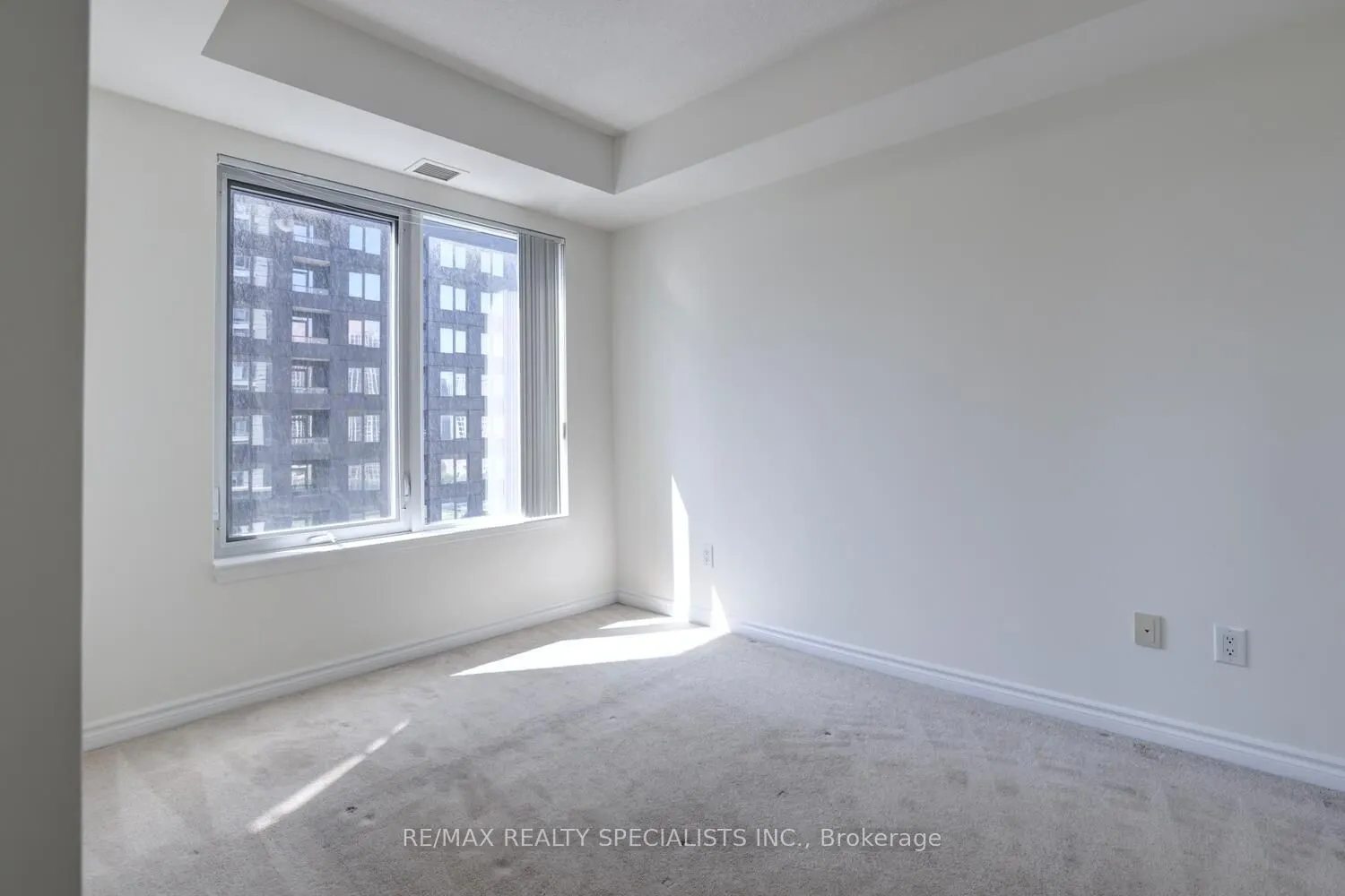 385 Prince Of Wales Drive, #1111