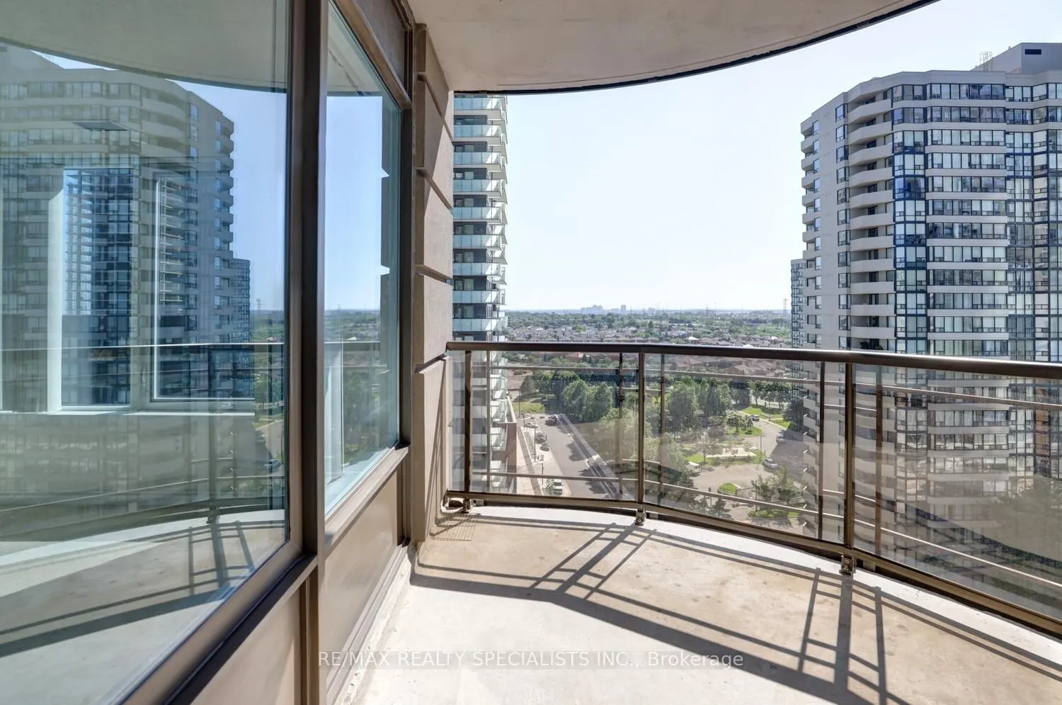 385 Prince Of Wales Drive, #1111