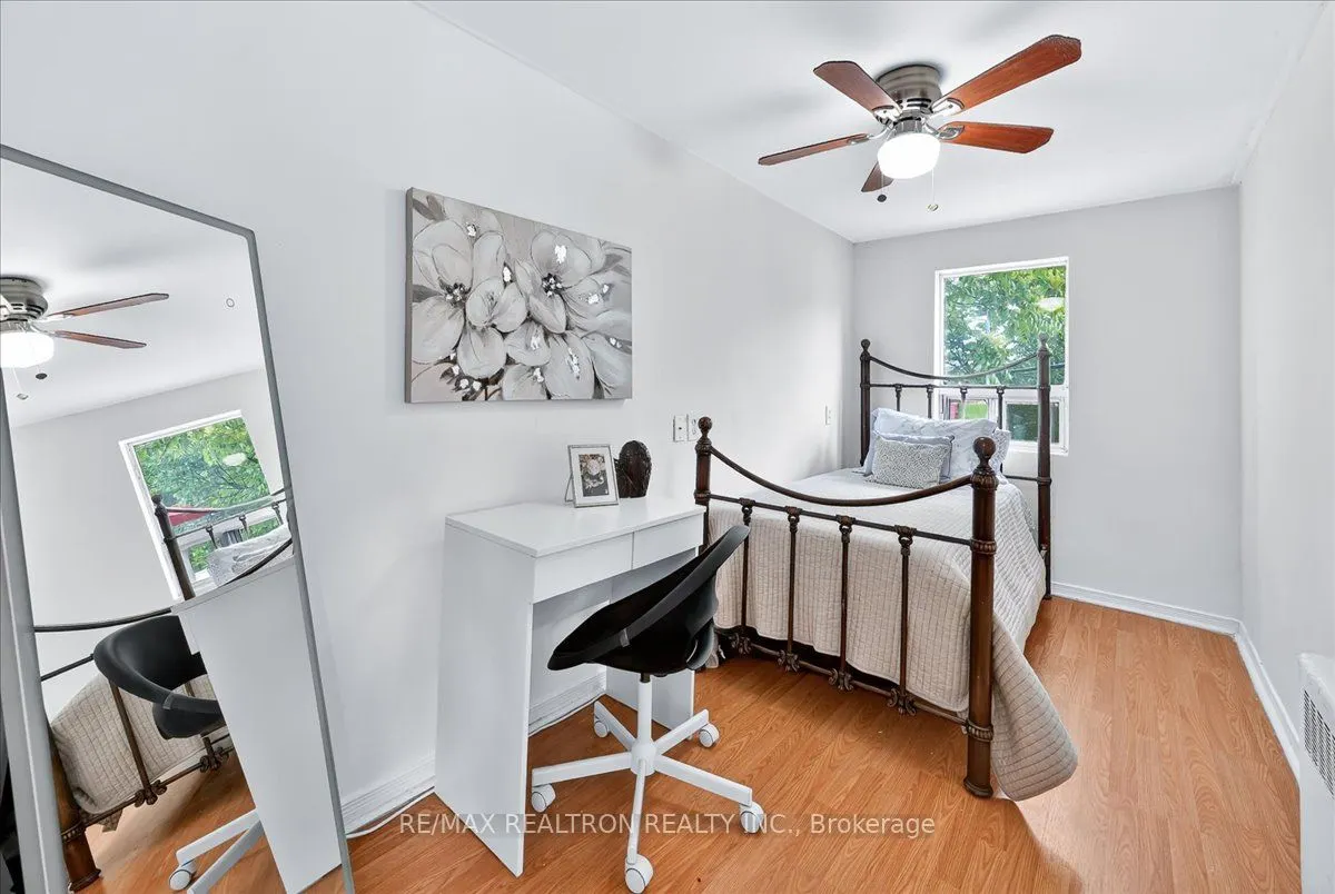 1640 Queen Street W