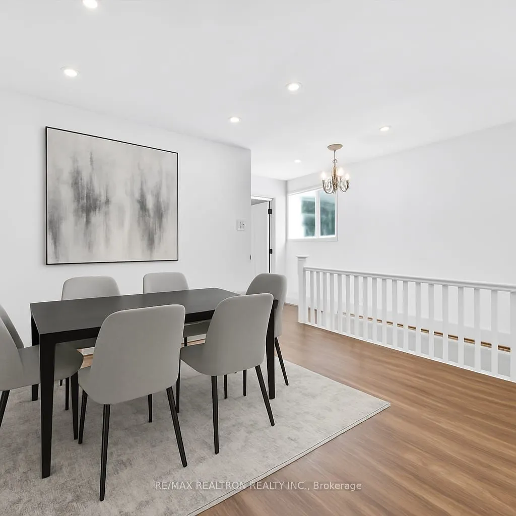 1640 Queen Street W