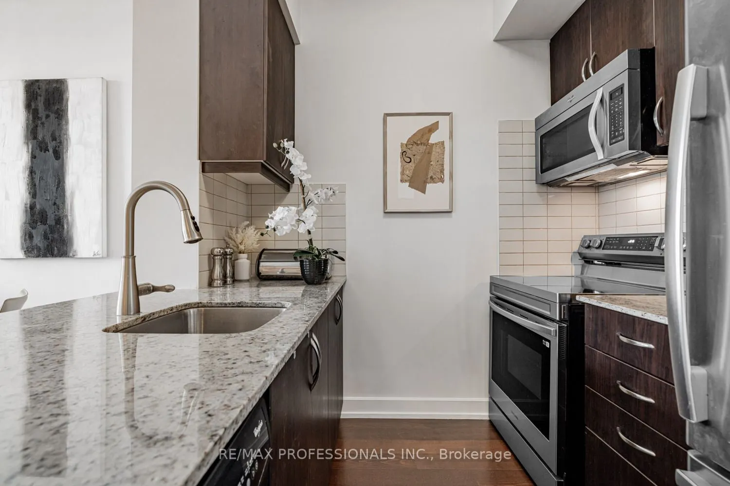 6 Eva Road, #205