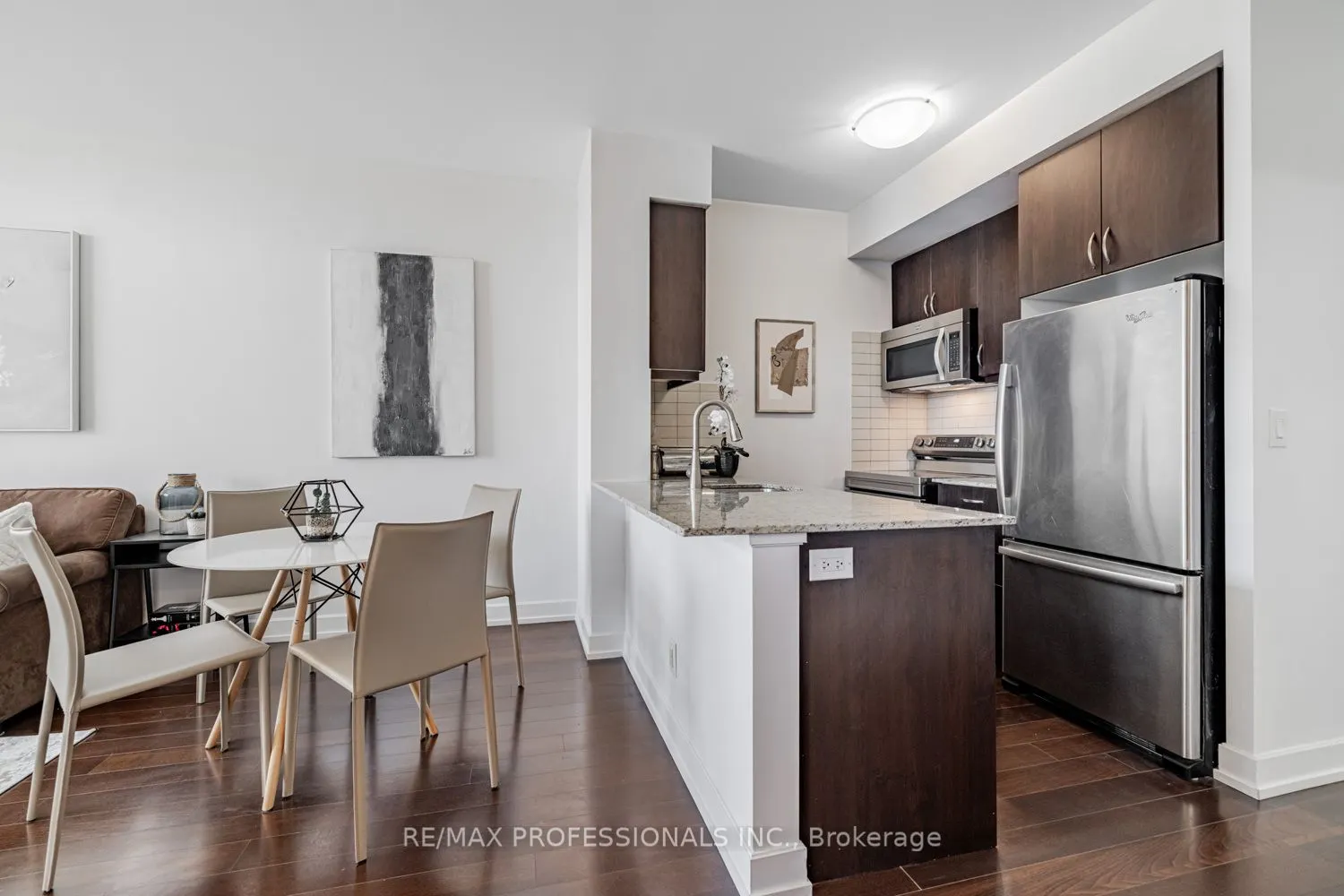 6 Eva Road, #205