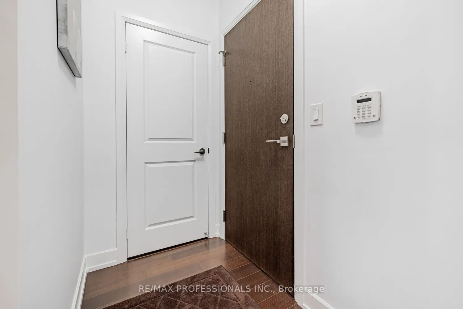 6 Eva Road, #205