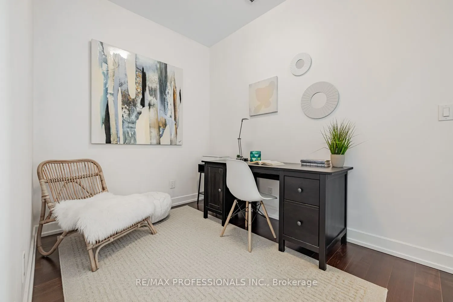 6 Eva Road, #205