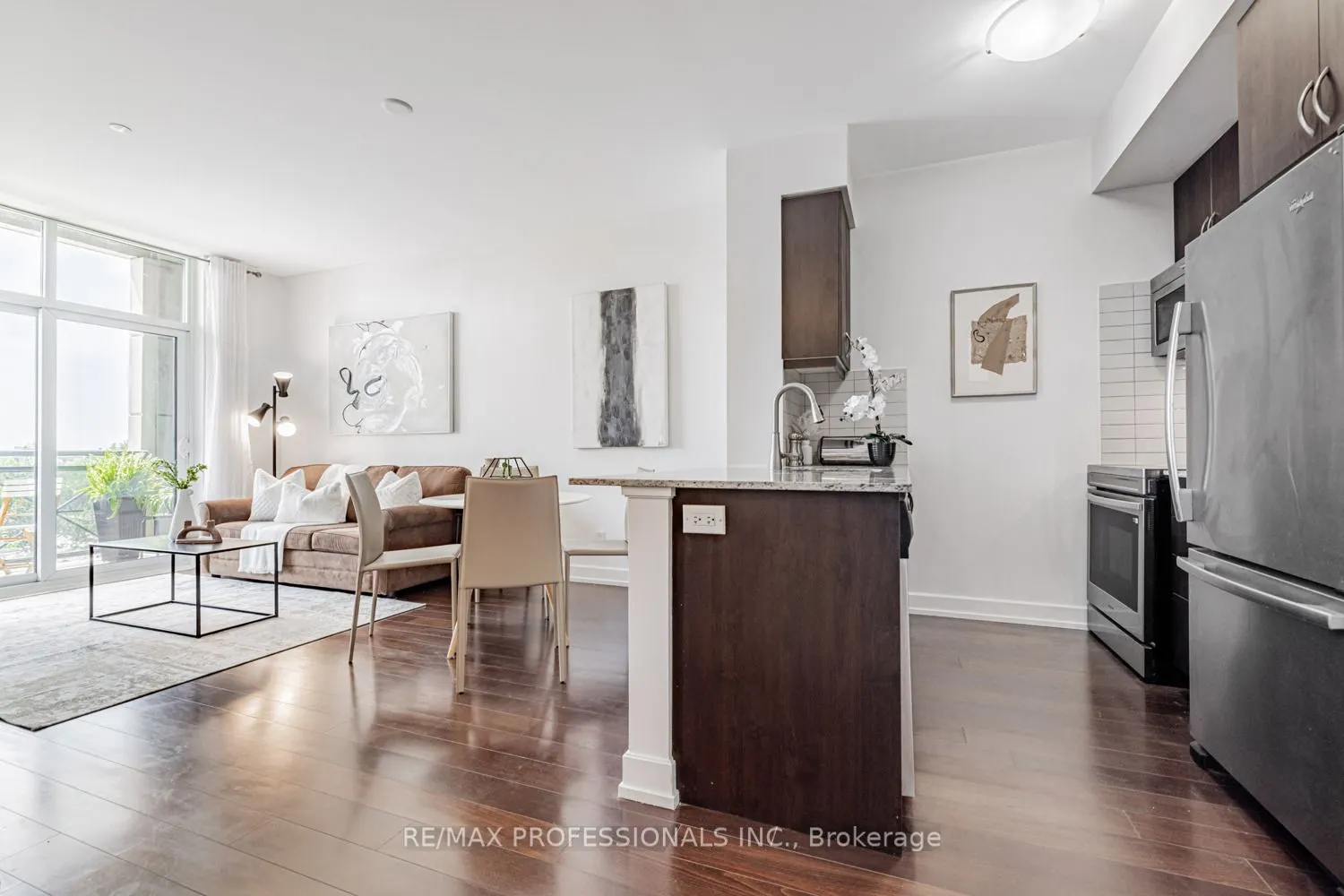6 Eva Road, #205