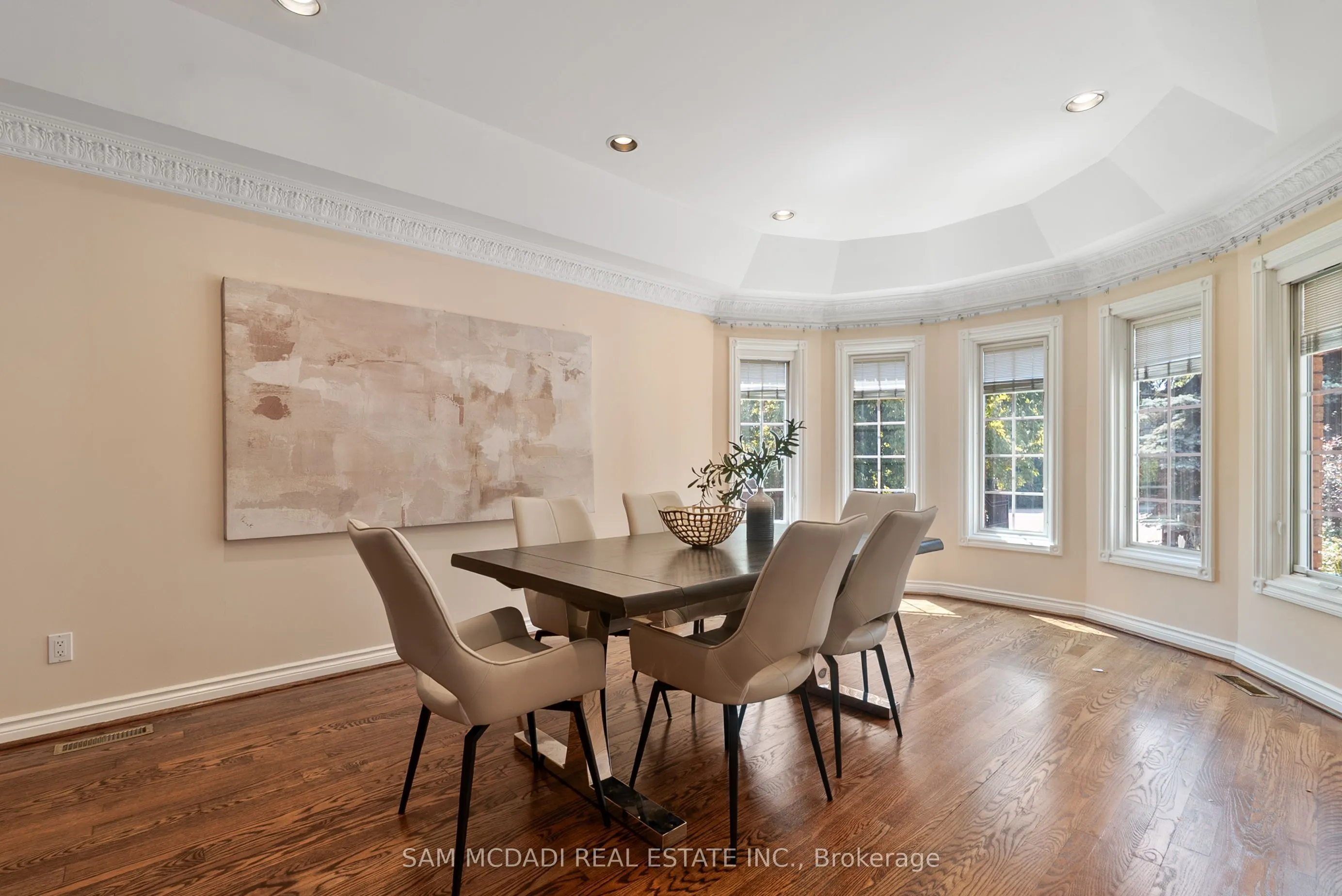 2339 Glengarry Road