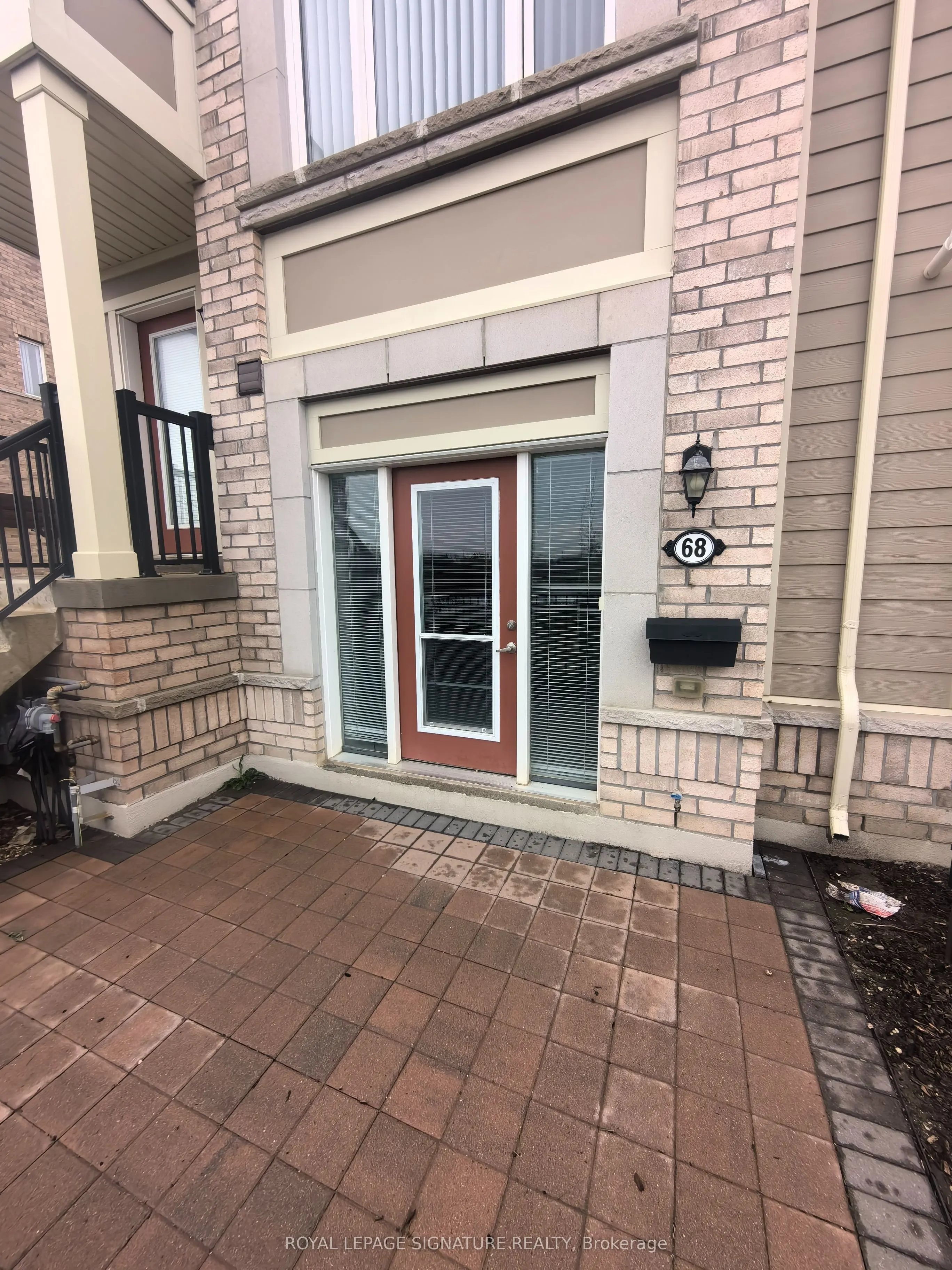 1 Beckenrose Court, #68
