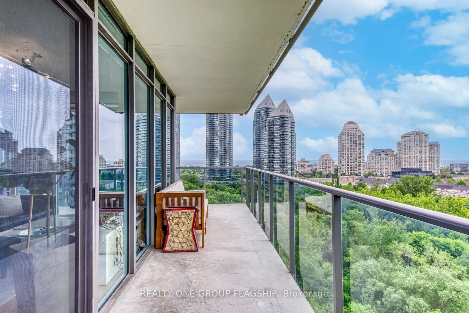 88 Park Lawn Road, #1105