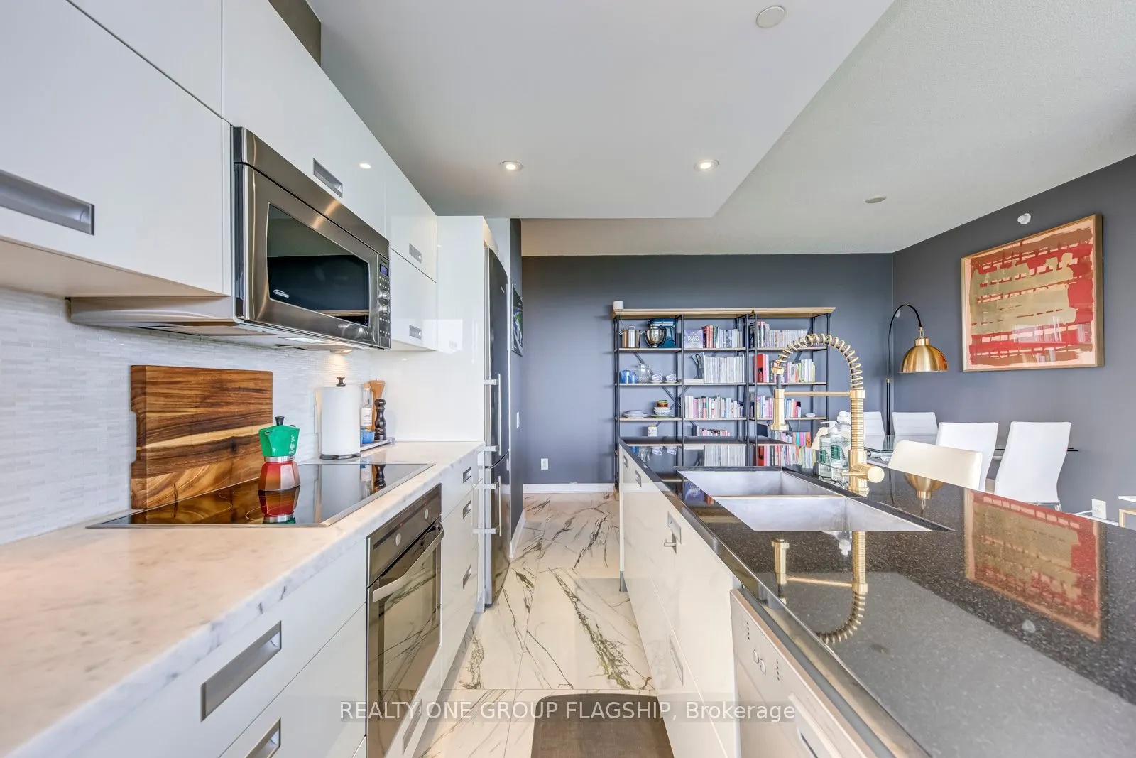 88 Park Lawn Road, #1105