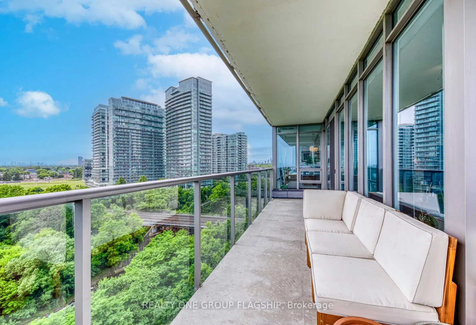 88 Park Lawn Road, #1105