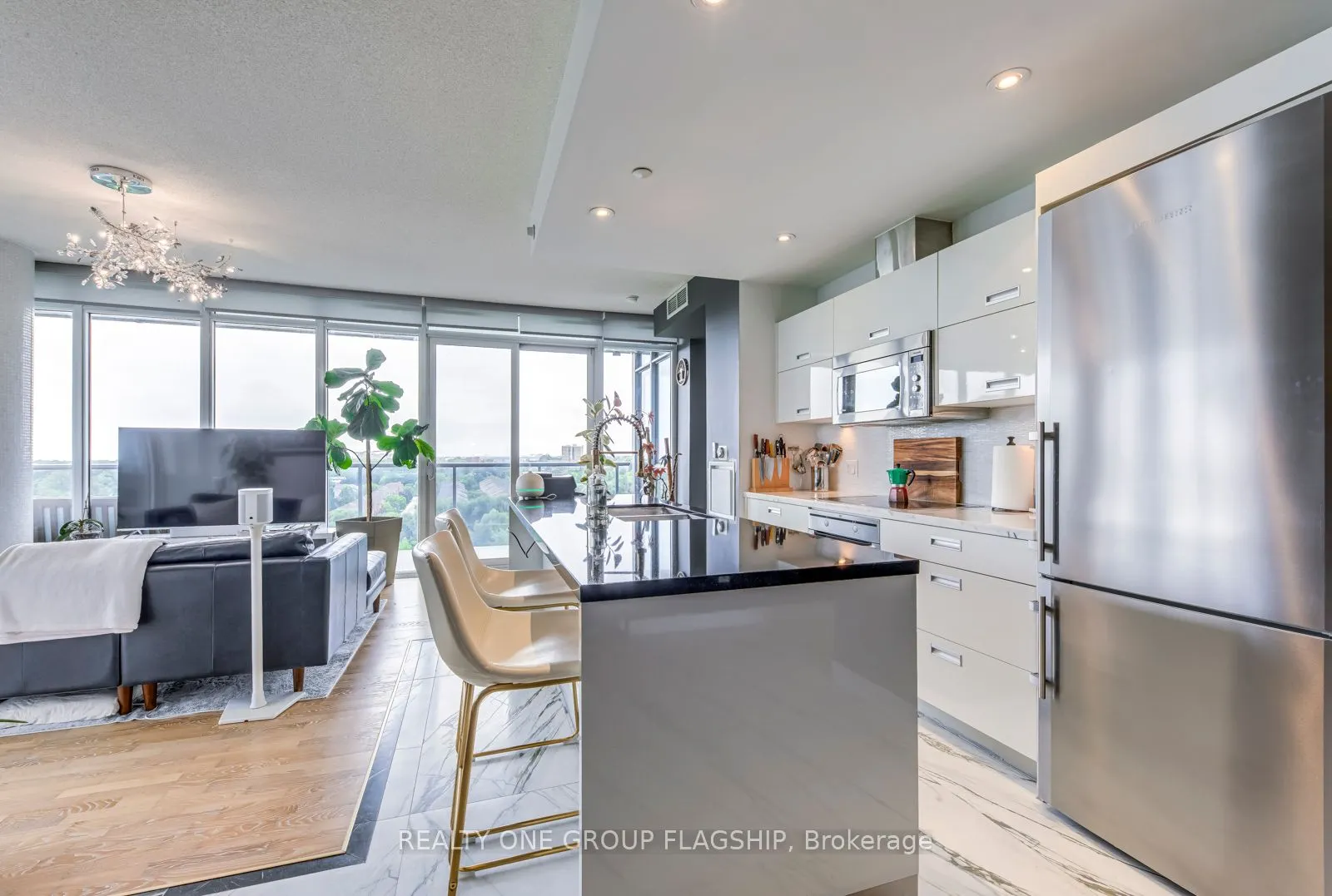88 Park Lawn Road, #1105