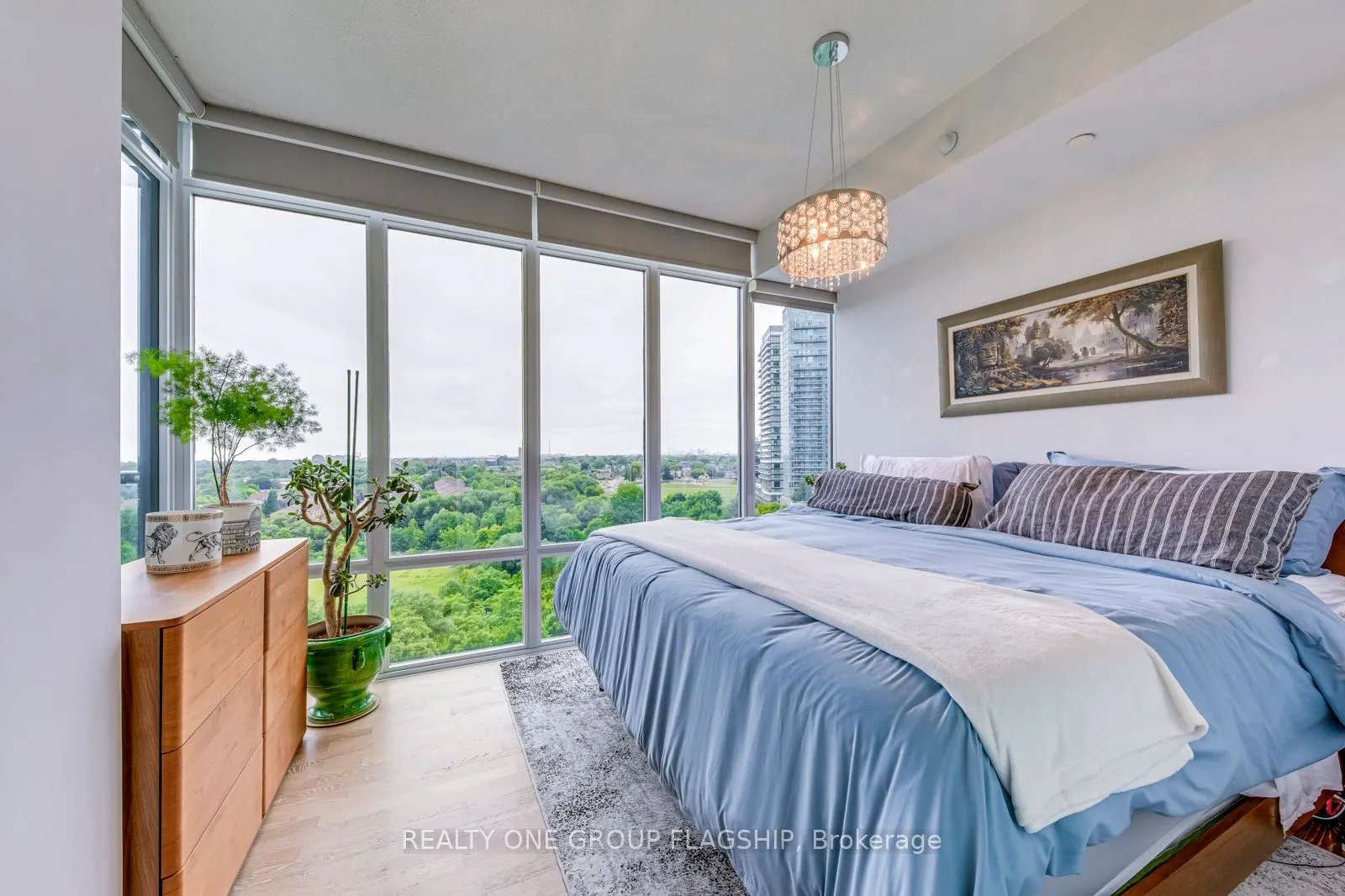 88 Park Lawn Road, #1105