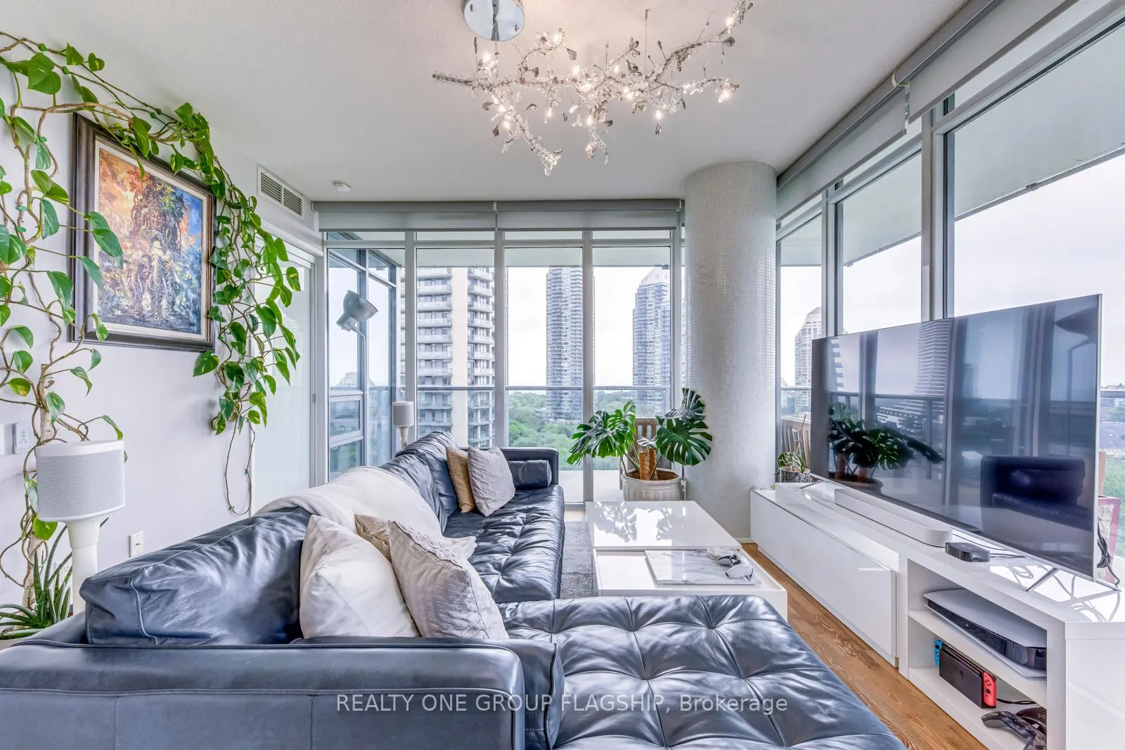 88 Park Lawn Road, #1105