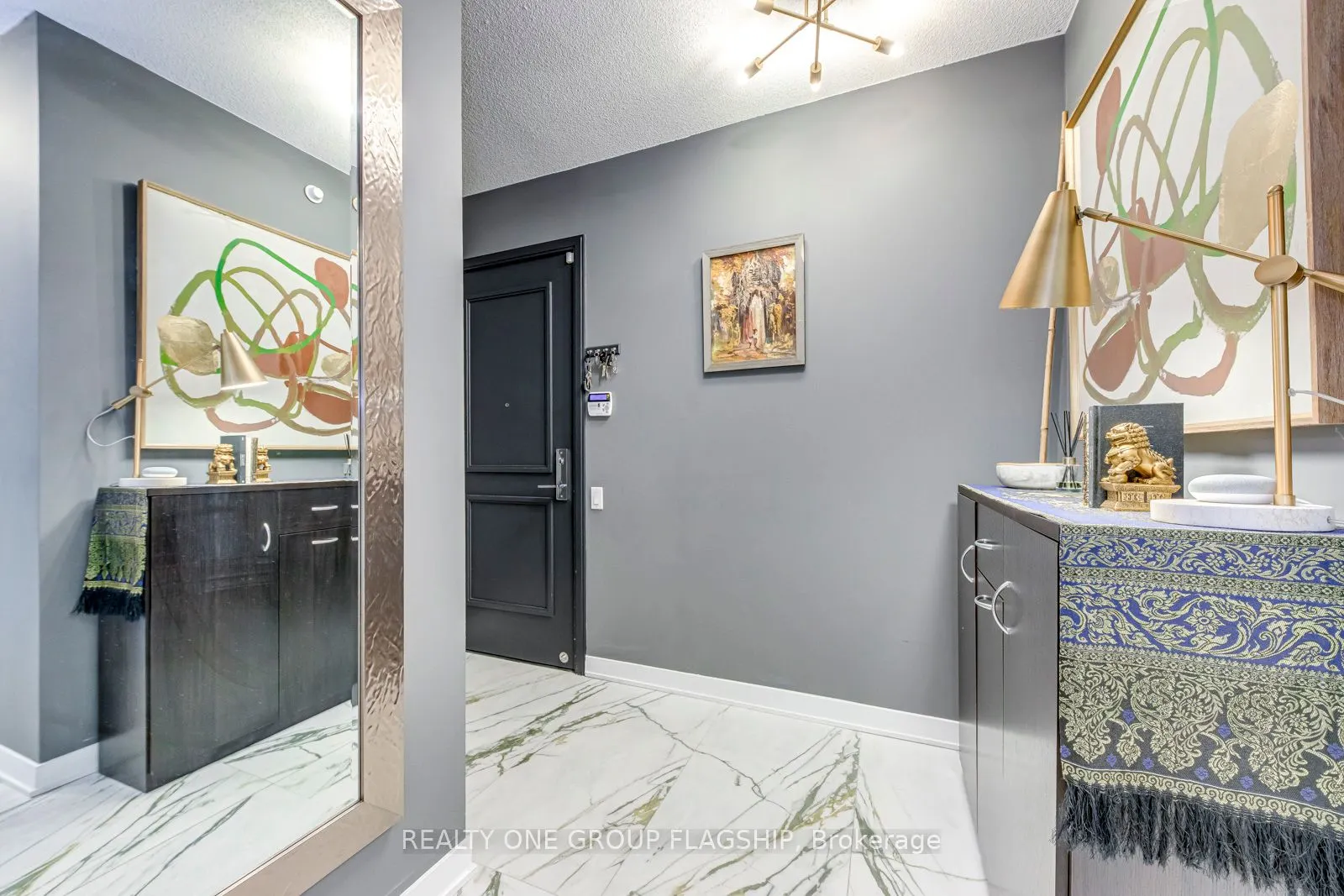 88 Park Lawn Road, #1105
