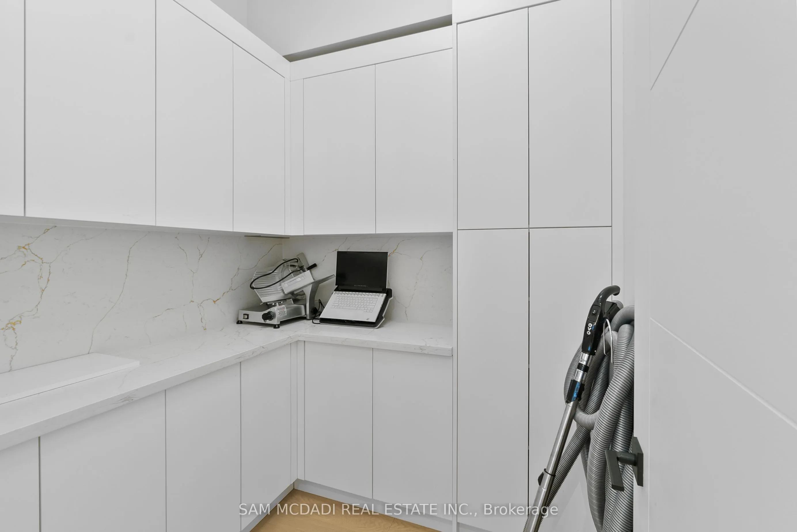 46 Cobblehill Road