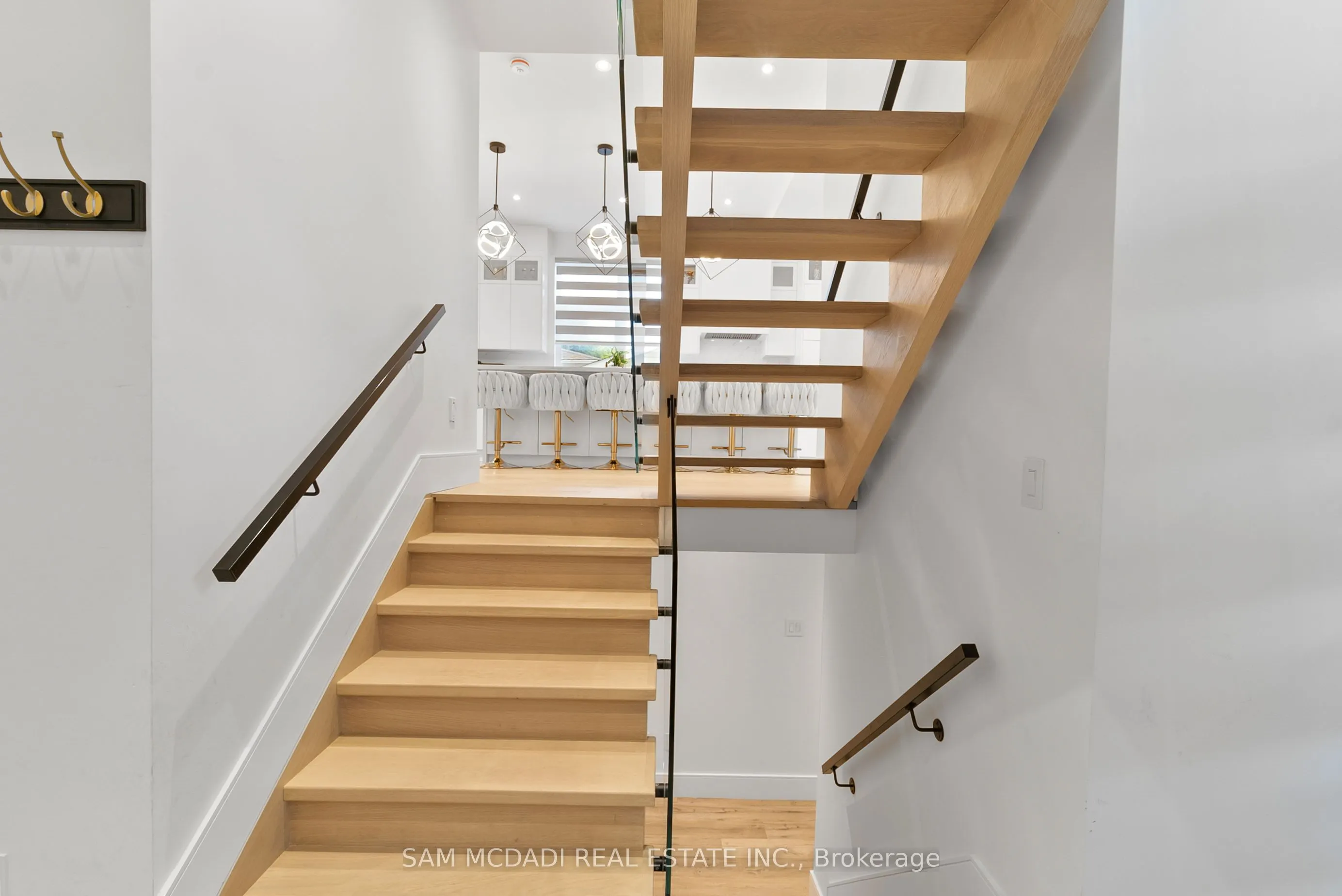 46 Cobblehill Road