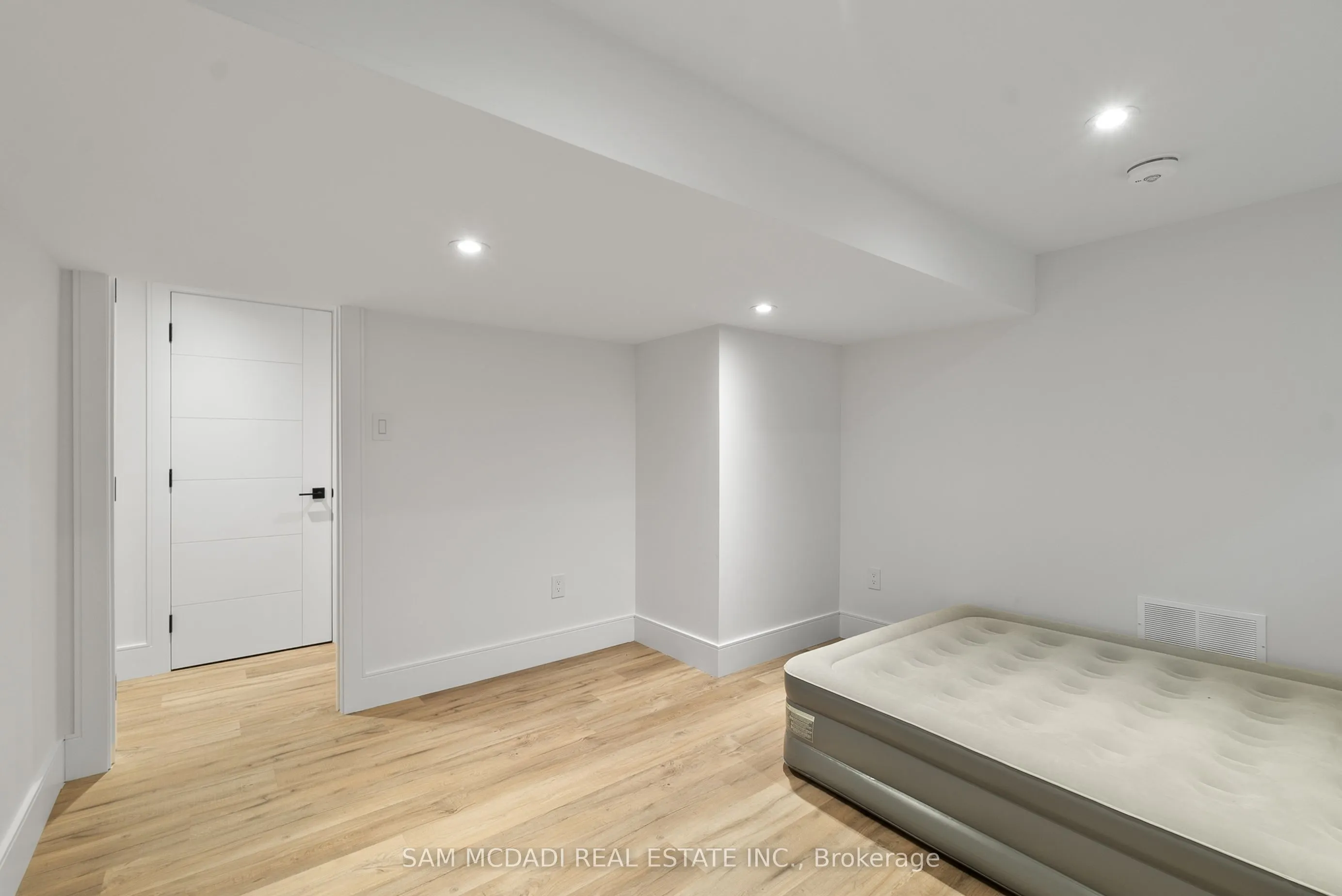 46 Cobblehill Road