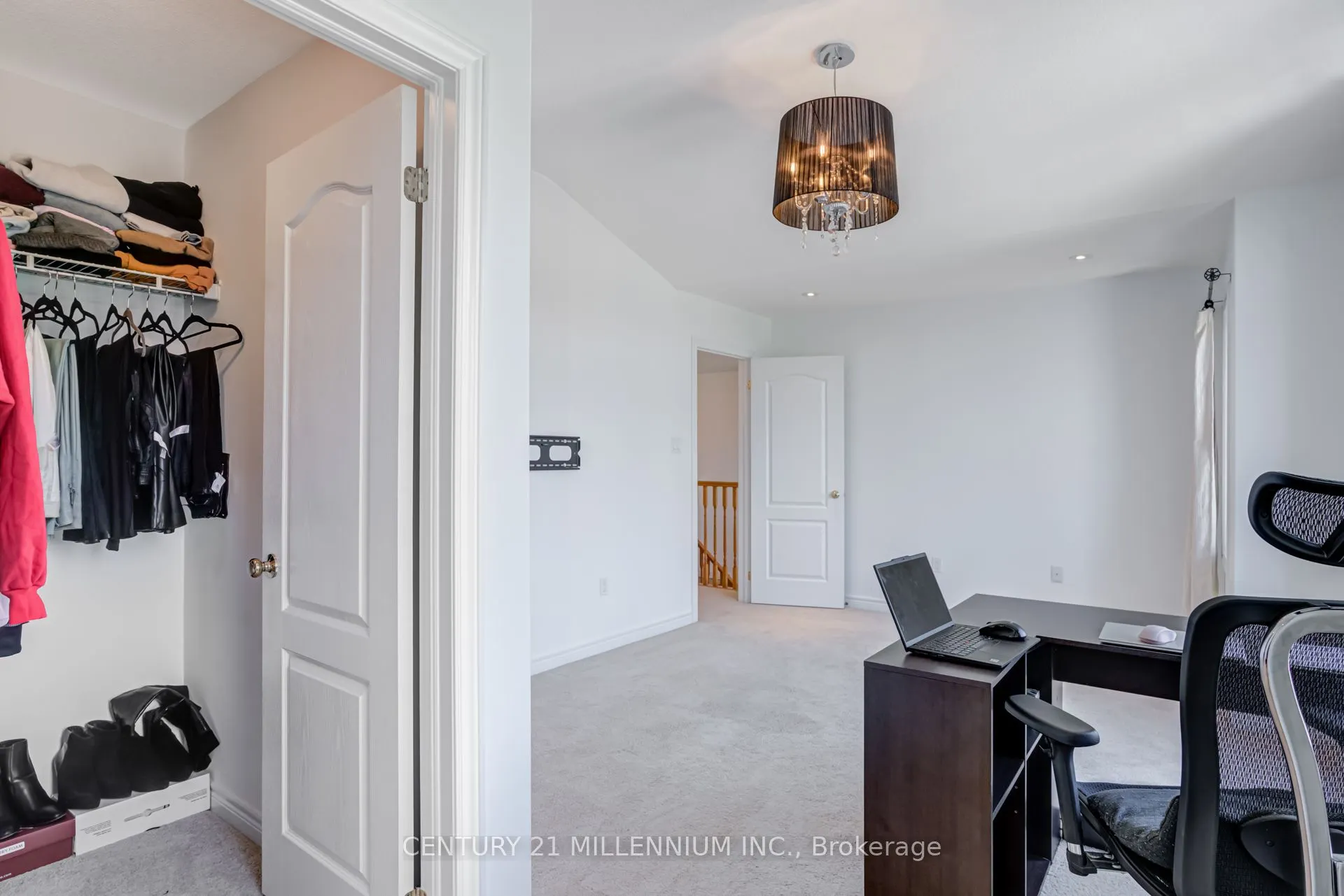 82 Wardlaw Avenue