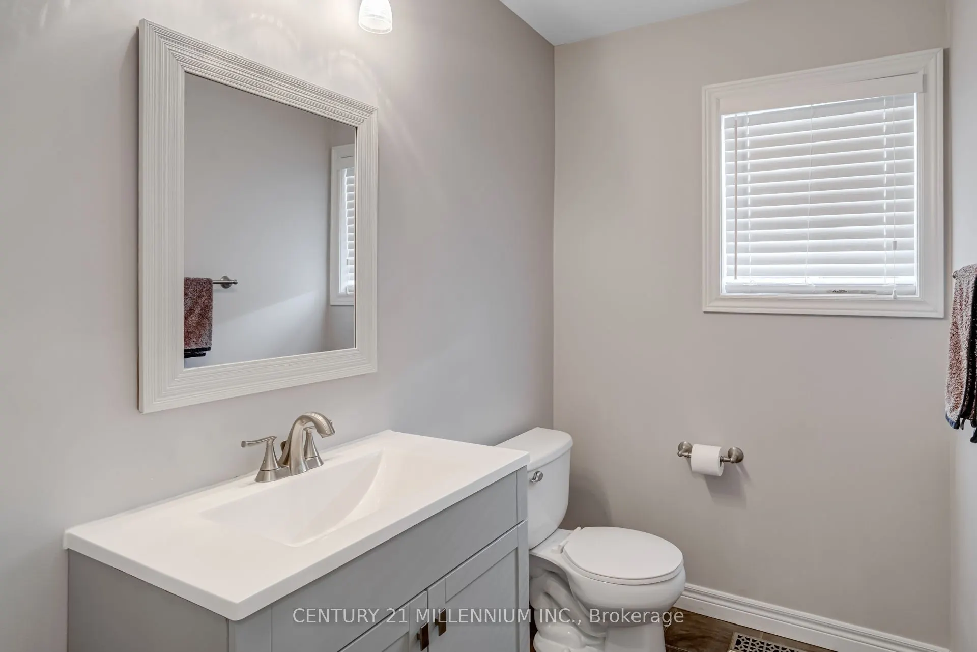 82 Wardlaw Avenue