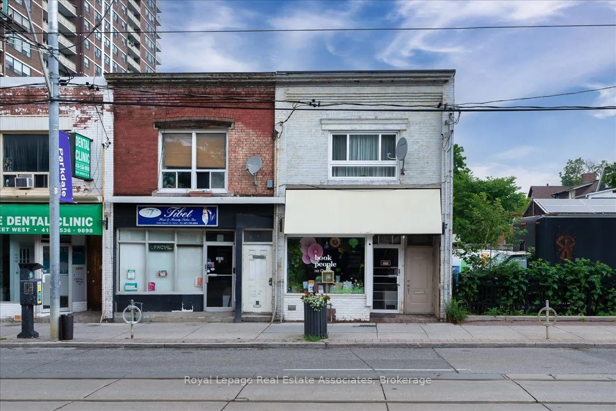 1640 Queen Street W