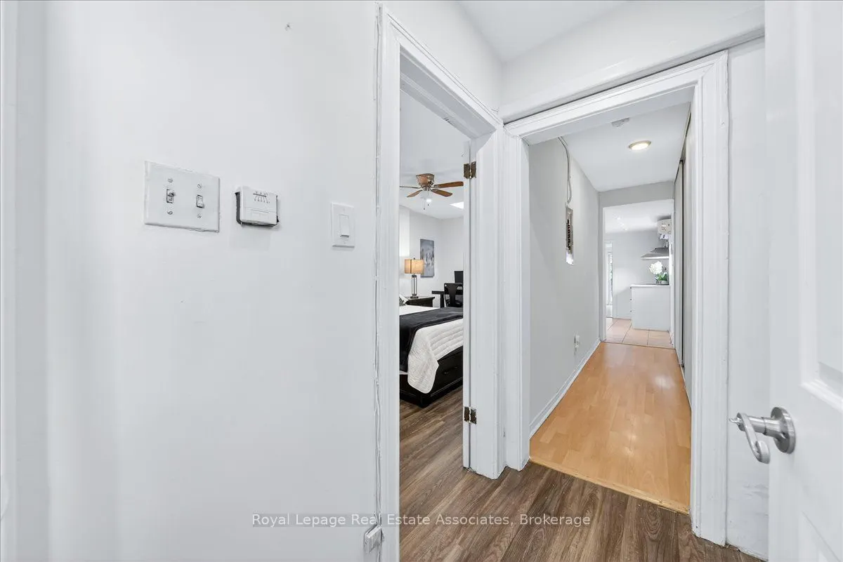 1640 Queen Street W
