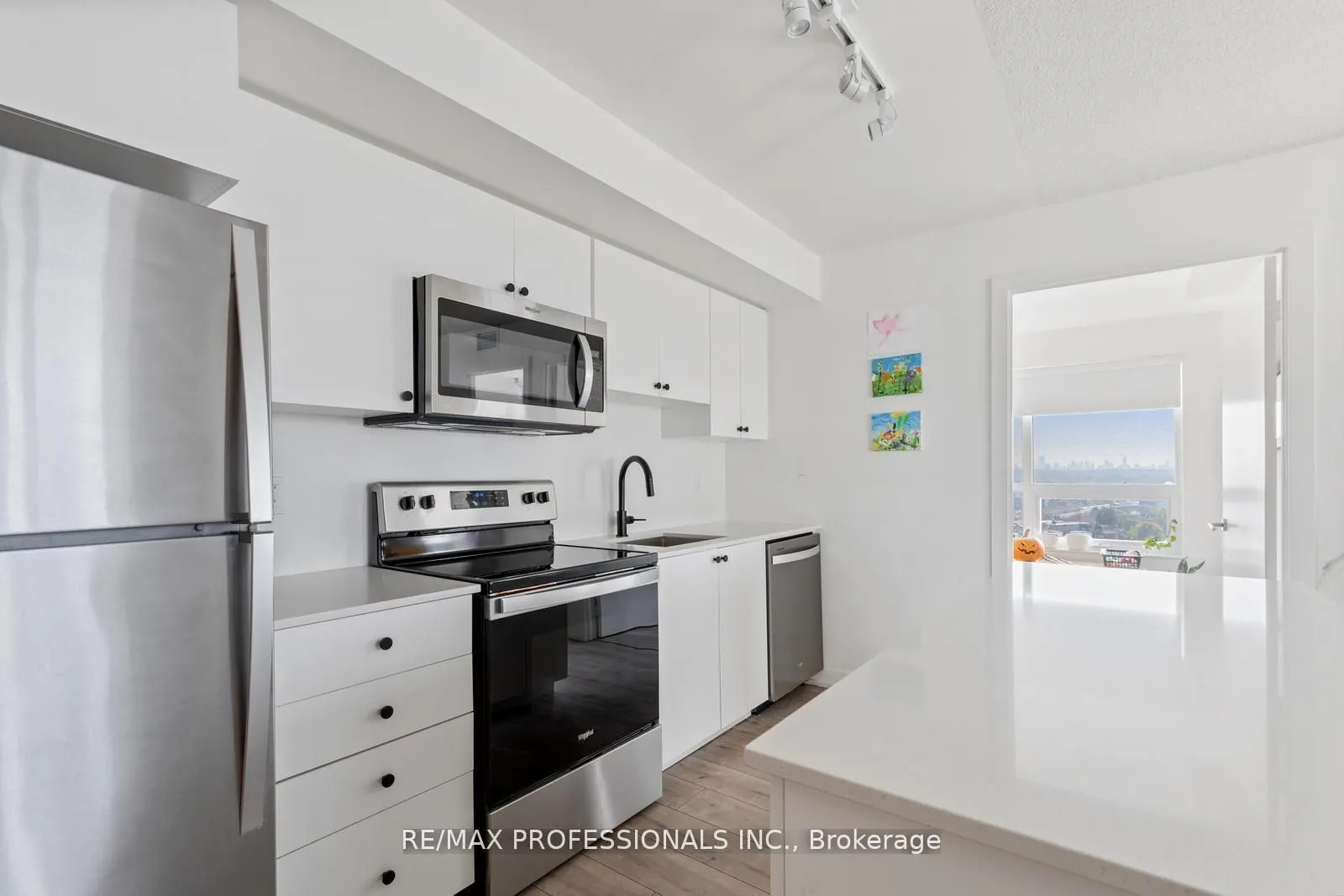 10 Wilby Crescent, #1603