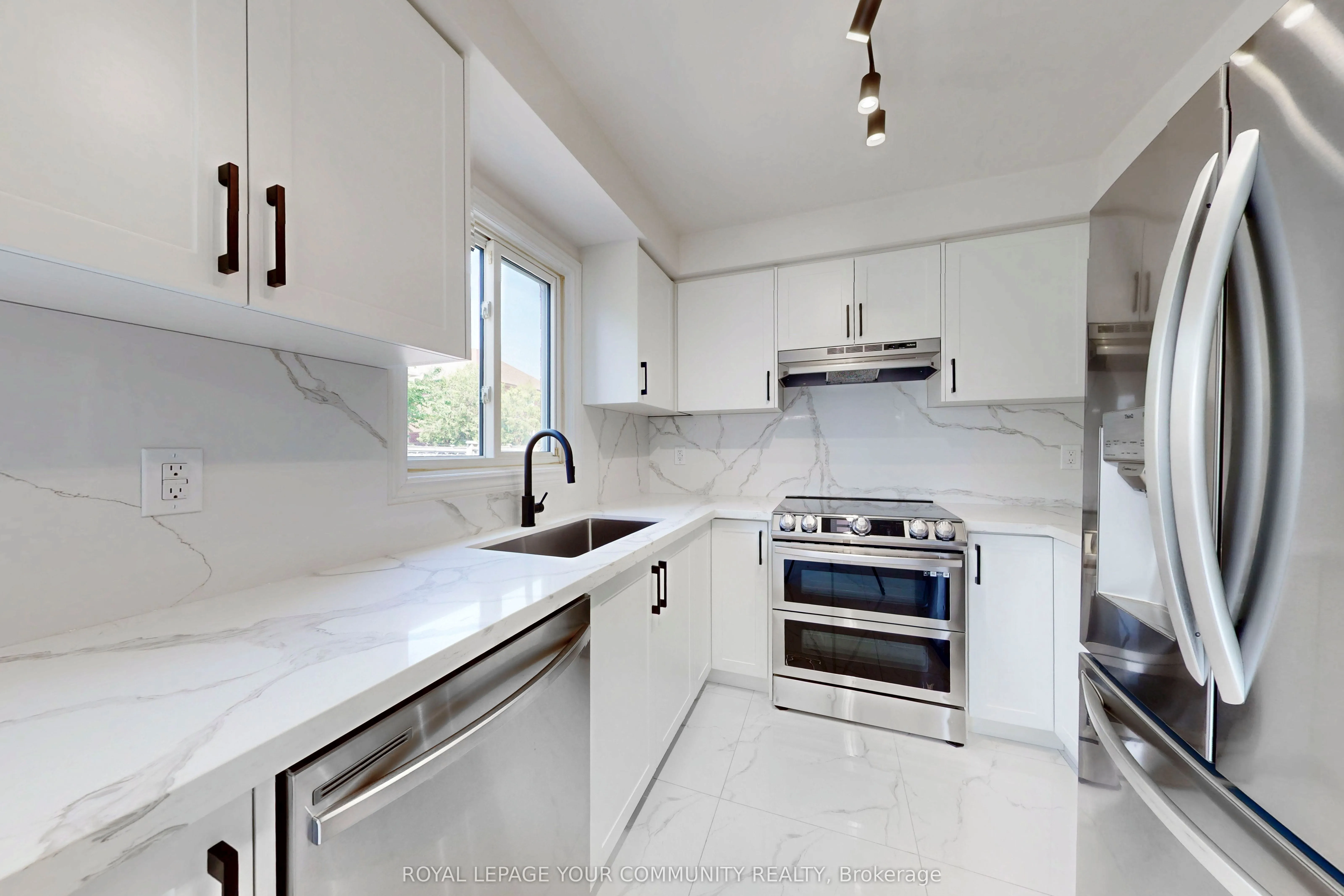 5158 Sundial Court