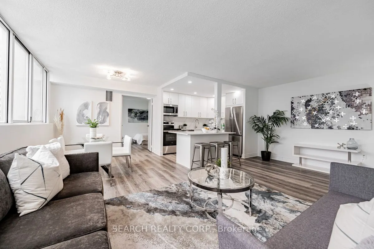 3590 Kaneff Crescent, #1108