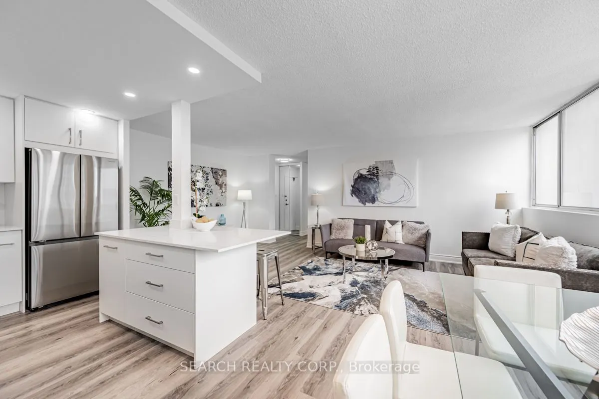 3590 Kaneff Crescent, #1108