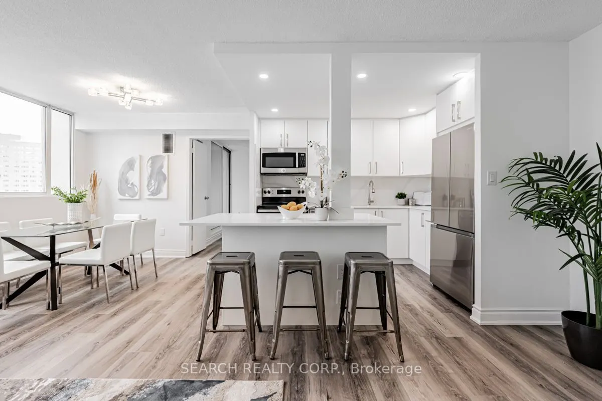 3590 Kaneff Crescent, #1108