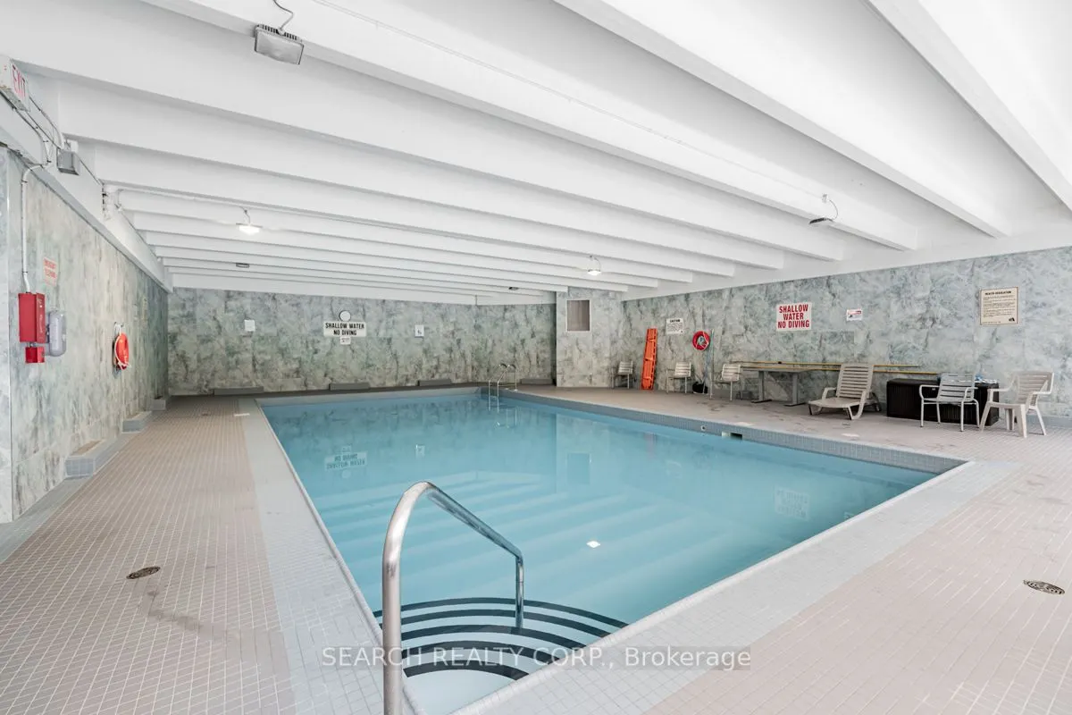 3590 Kaneff Crescent, #1108