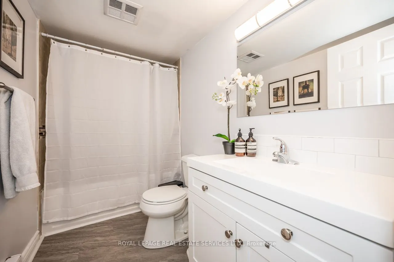 1450 Glen Abbey Gate, #1013